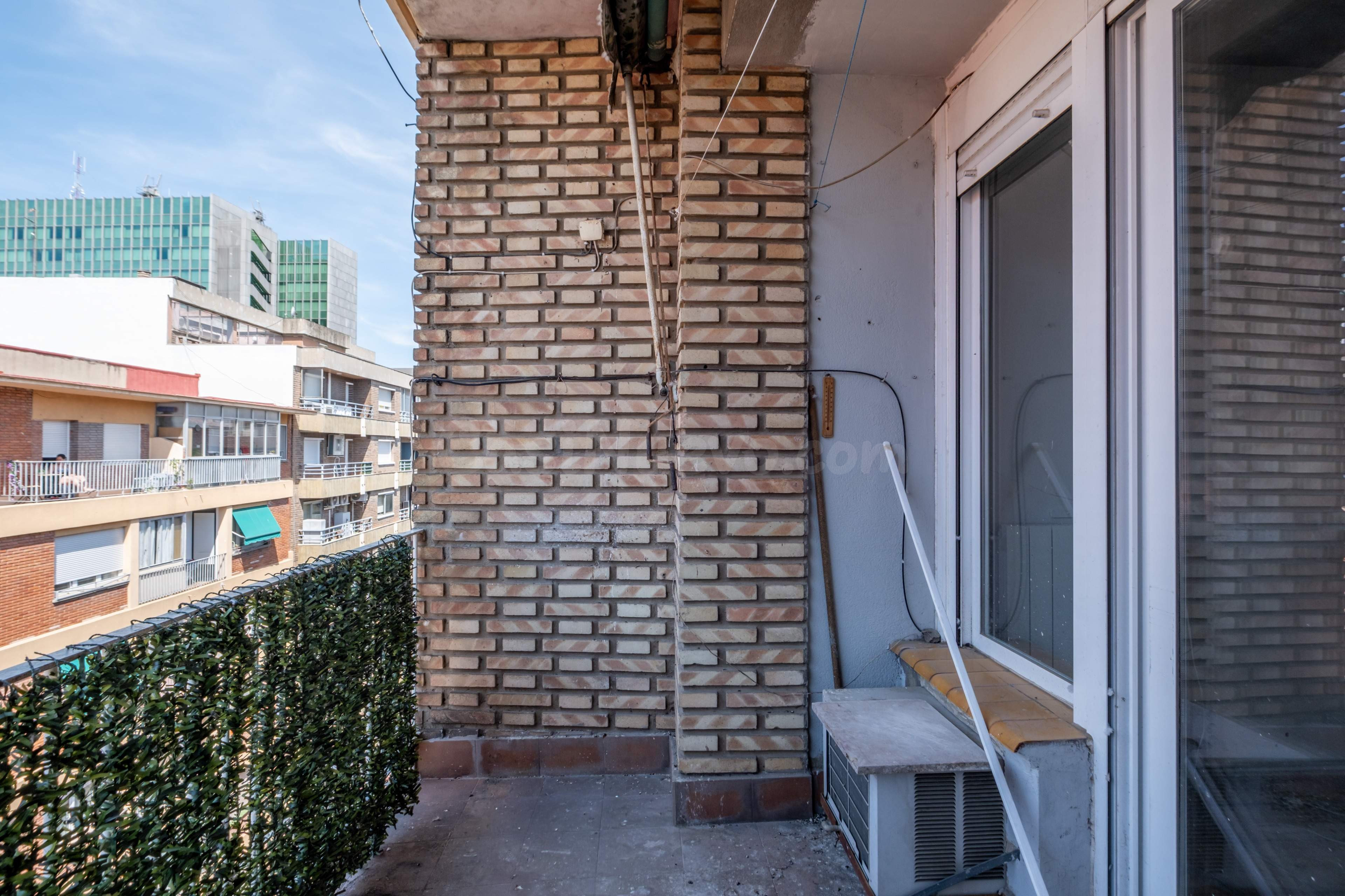 Piso en venta en Lacarra de Miguel: tu lienzo en blanco en u - foto 4