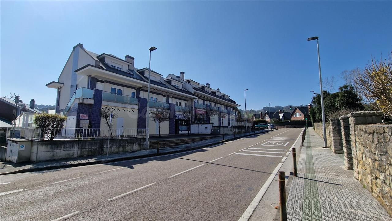 Local comercial 132m² en venta - Mortera