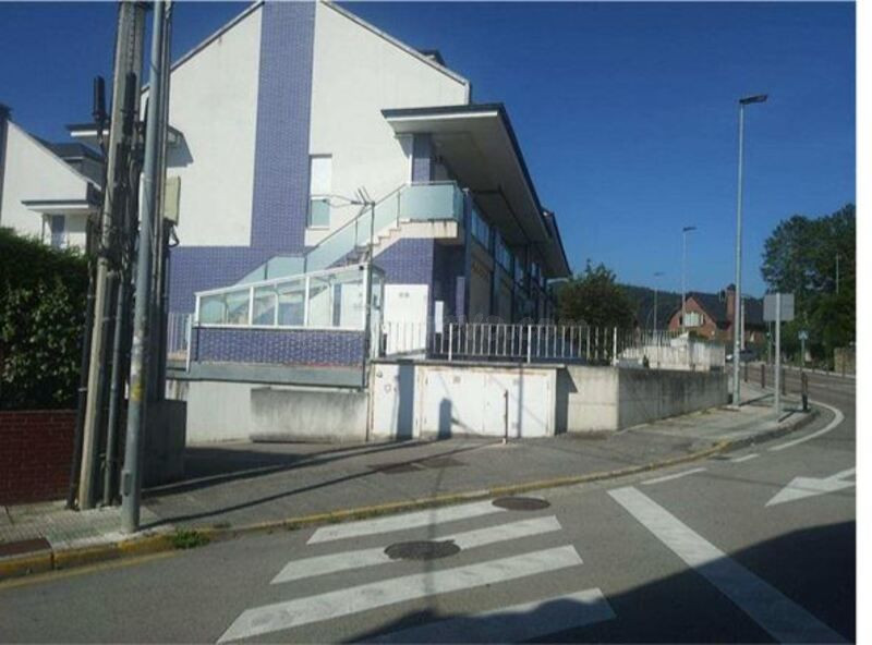 Local comercial 132m² en venta - Mortera - foto 4