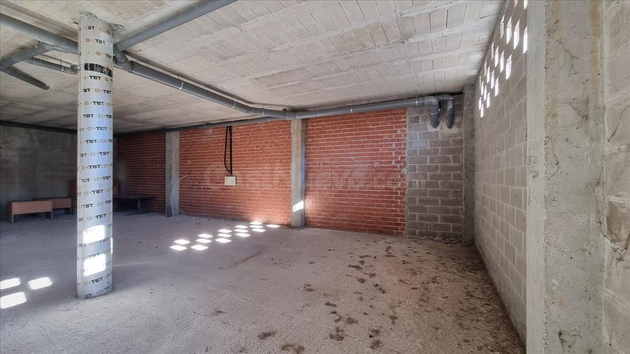 Local comercial 260m² en venta - Vioño - foto 3