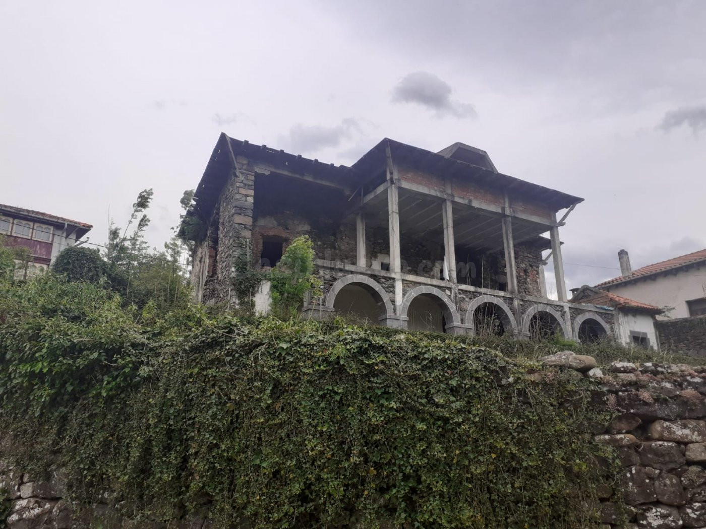 Se vende casa de piedra en Regules-Soba - foto 4