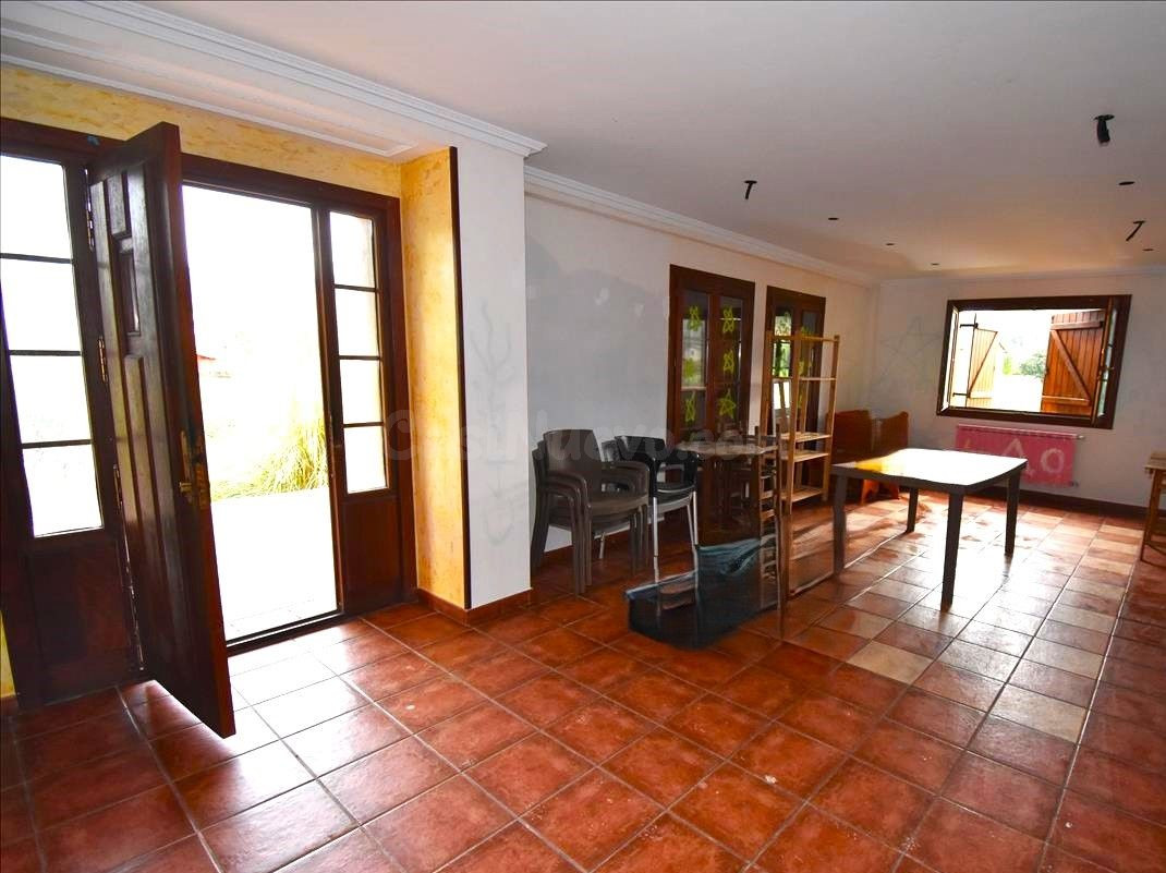 Casa 4 habitaciones 338m² en venta - Villlanueva - foto 4