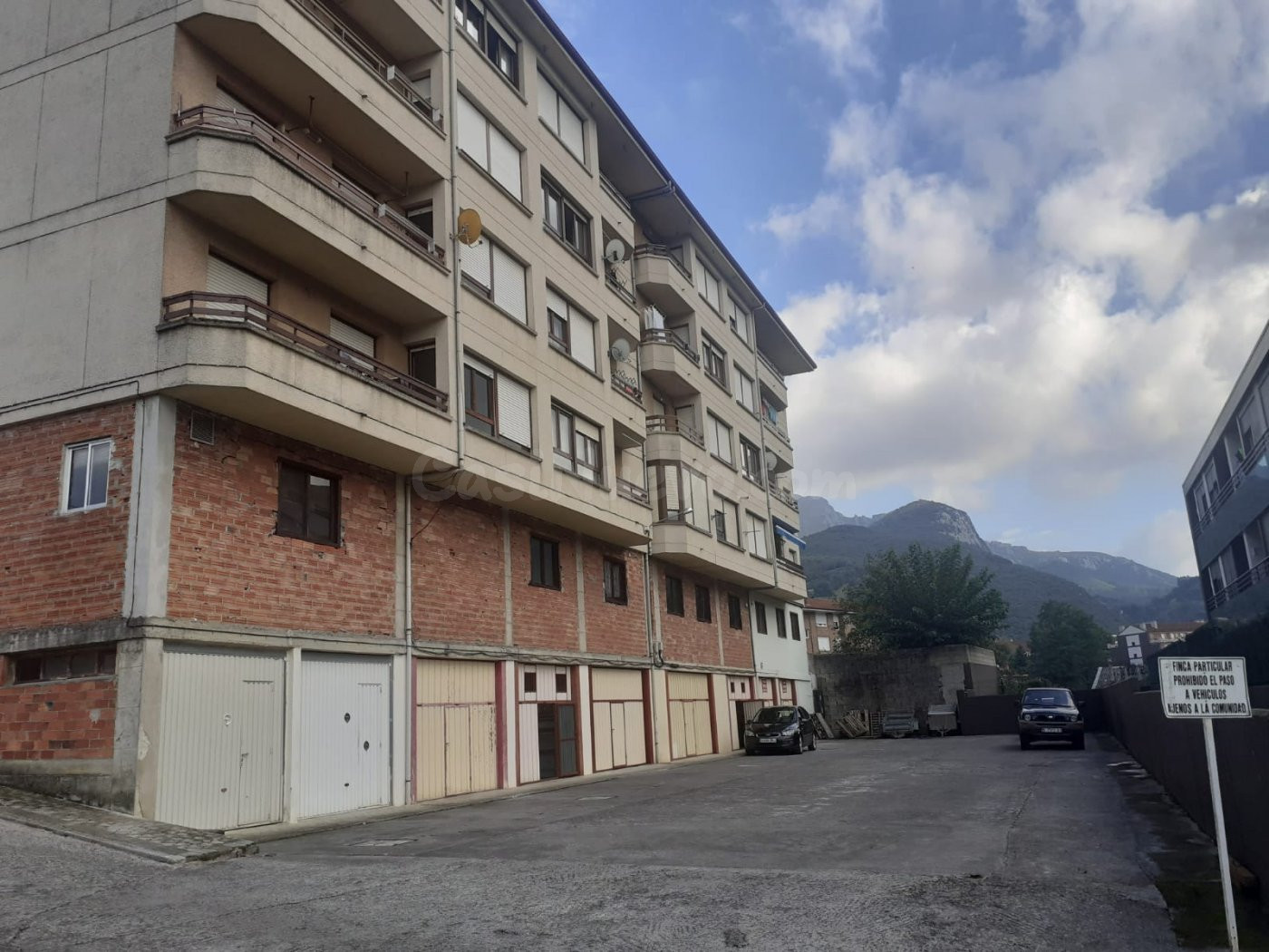 SE VENDE LOCAL EN RAMALES DE LA VICTORIA (CANTABRIA) - foto 4