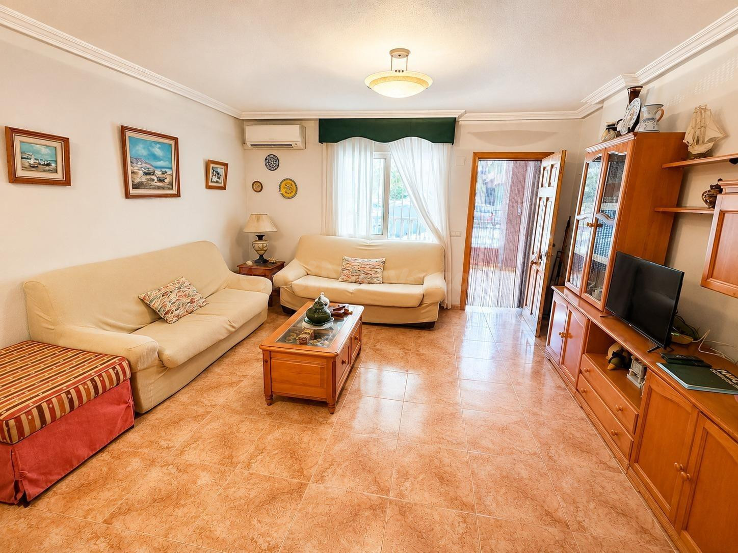 MAGNIFICA VIVIENDA CON ENTRADA INDEPENDIENTE CON PLAZA DE GA - foto 3