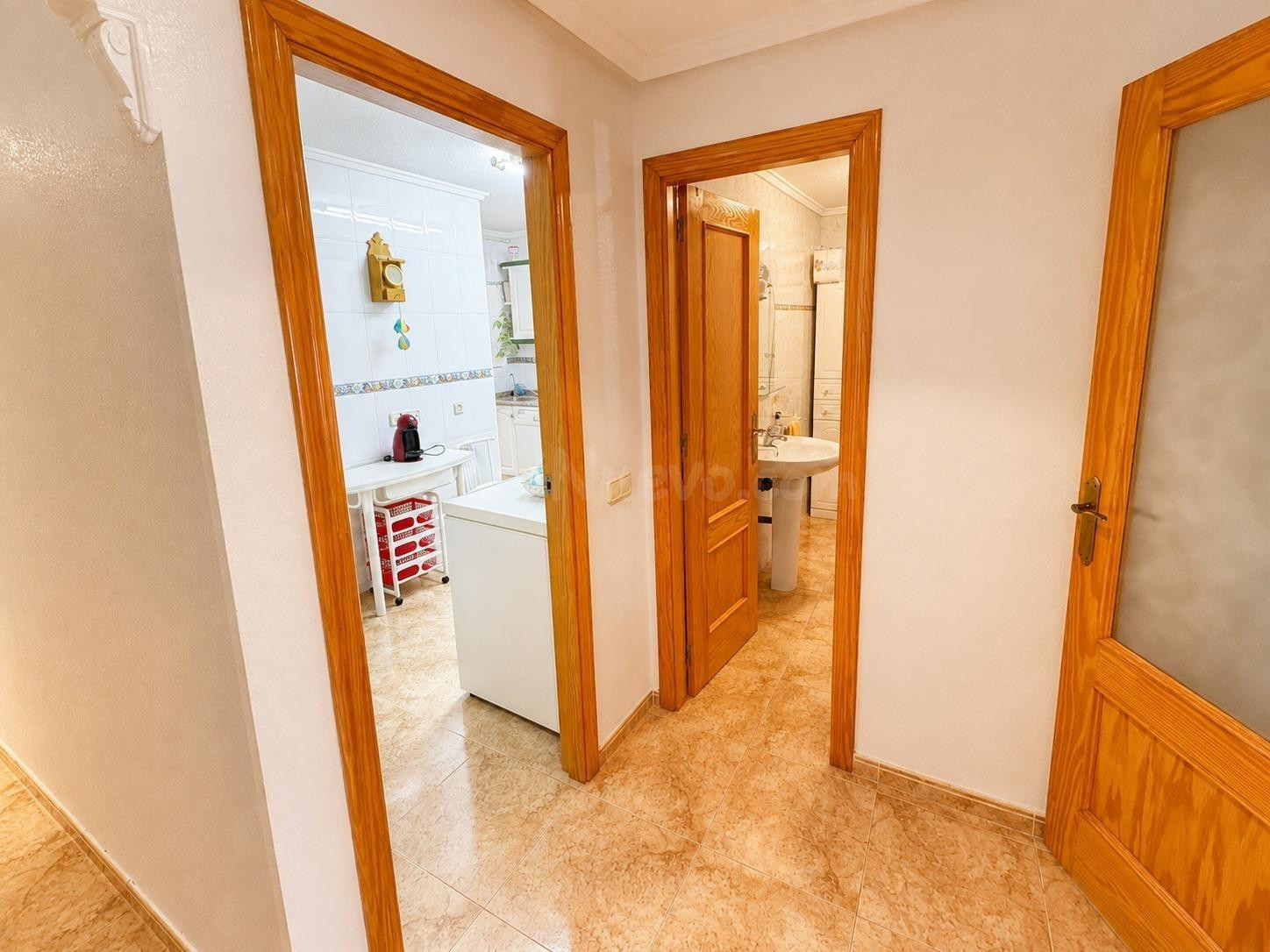 MAGNIFICA VIVIENDA CON ENTRADA INDEPENDIENTE CON PLAZA DE GA - foto 5