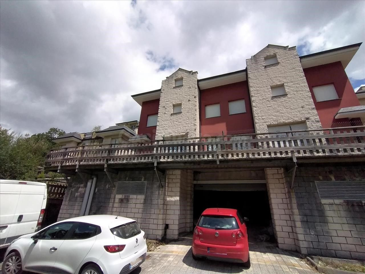 Edificio 1 habitación 2915m² en venta - Bustablando