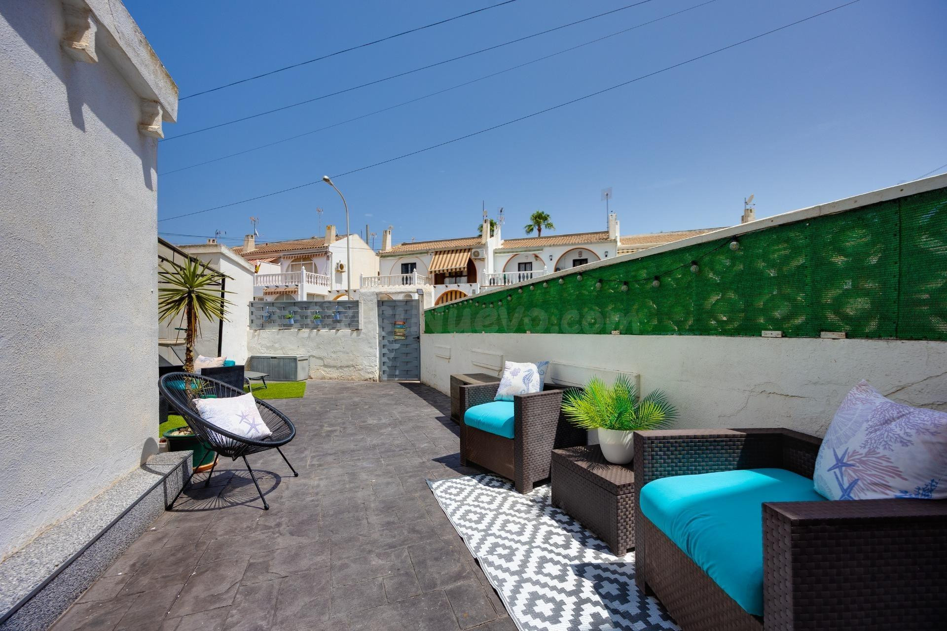 FABULOSO BUNGALOW EN PLANTA BAJA TOTALMENTE REFORMADO CON GR