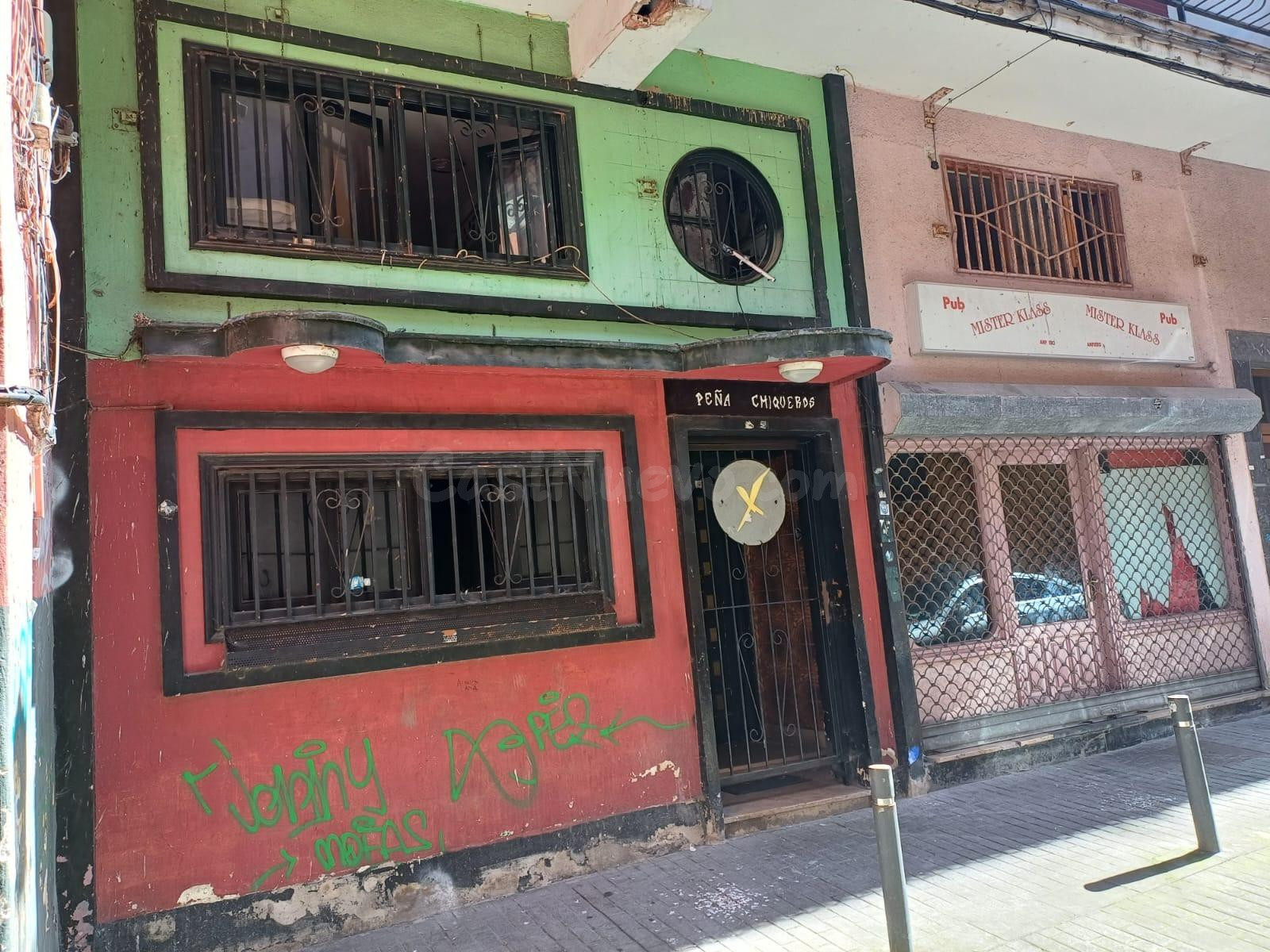 LOCAL DE DOS PLANTAS EN EL CENTRO DE AMPUERO