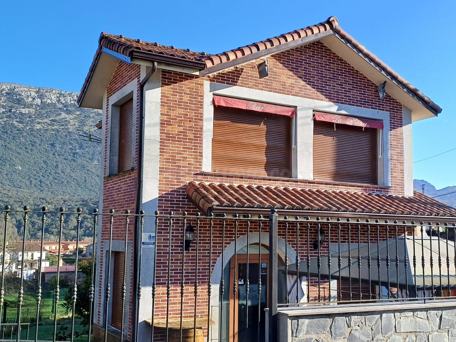 CHALET INDIVIDUAL EN OGARRIO DE RUESGA (CANTABRIA) - foto 2