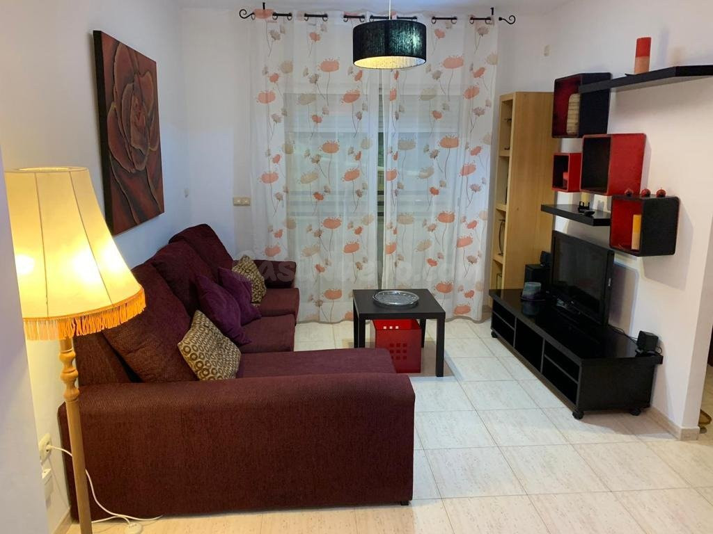 BONITO PISO SEMINUEVO EN ADRA - foto 2