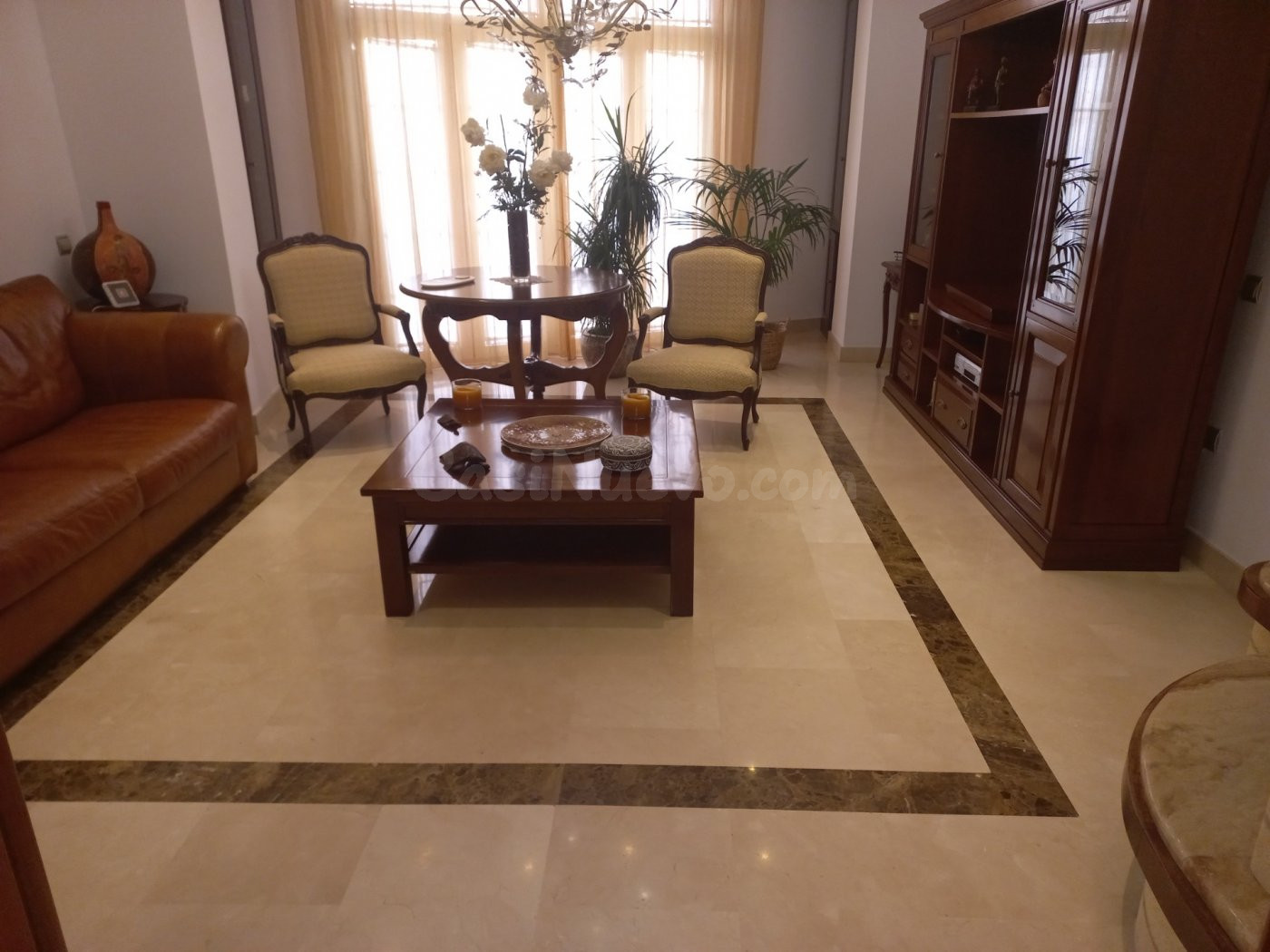 GRAN CASA CÉNTRICA EN ADRA MUY NUEVA Y CUIDADA