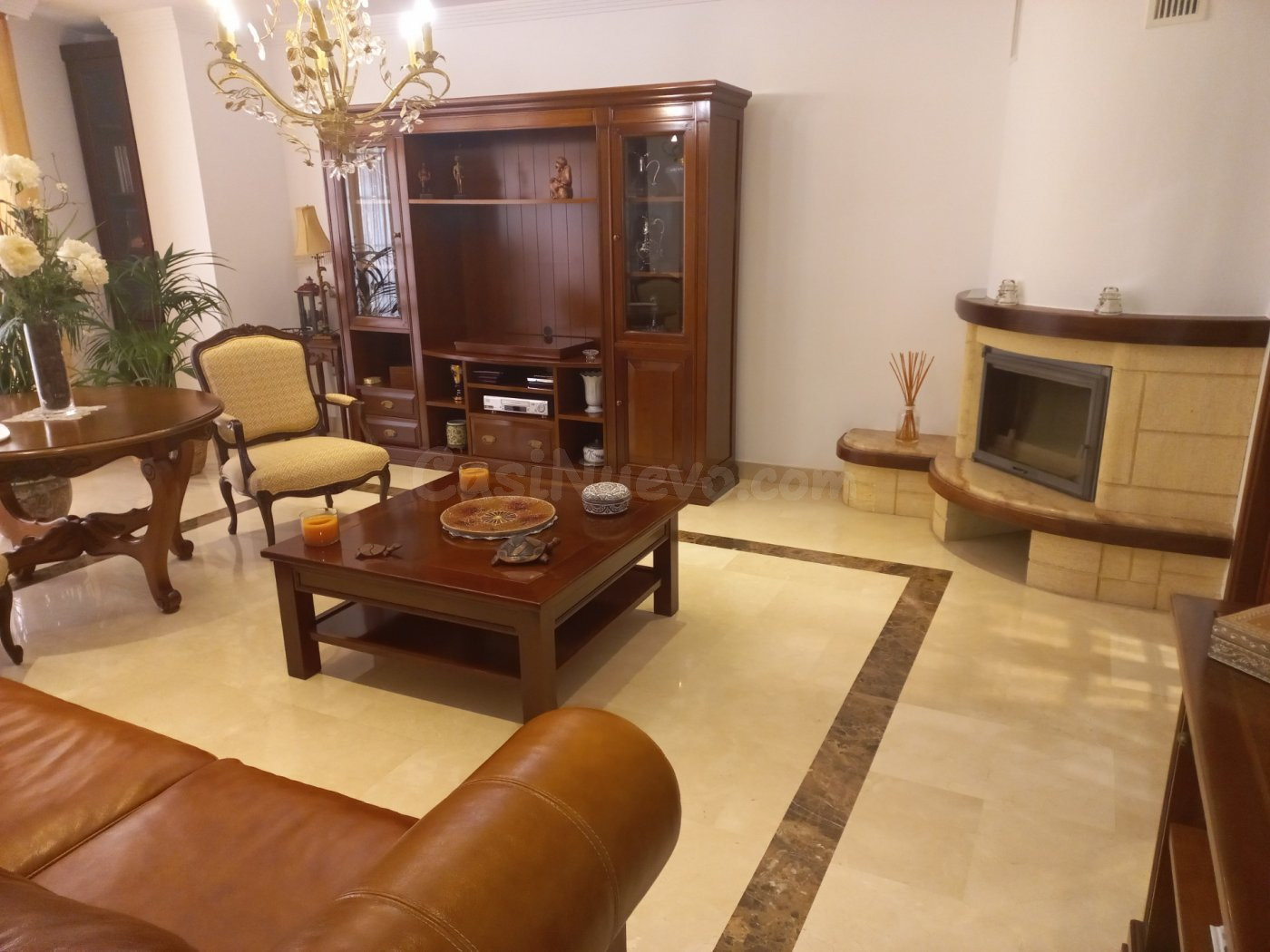 GRAN CASA CÉNTRICA EN ADRA MUY NUEVA Y CUIDADA - foto 2