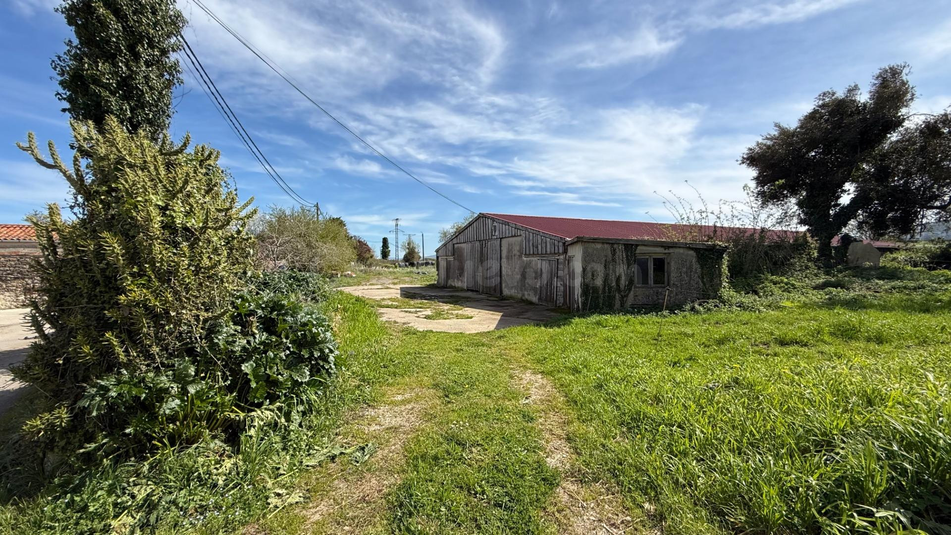 Parcela Única de 2.332m2 entre San Vicente y Comillas