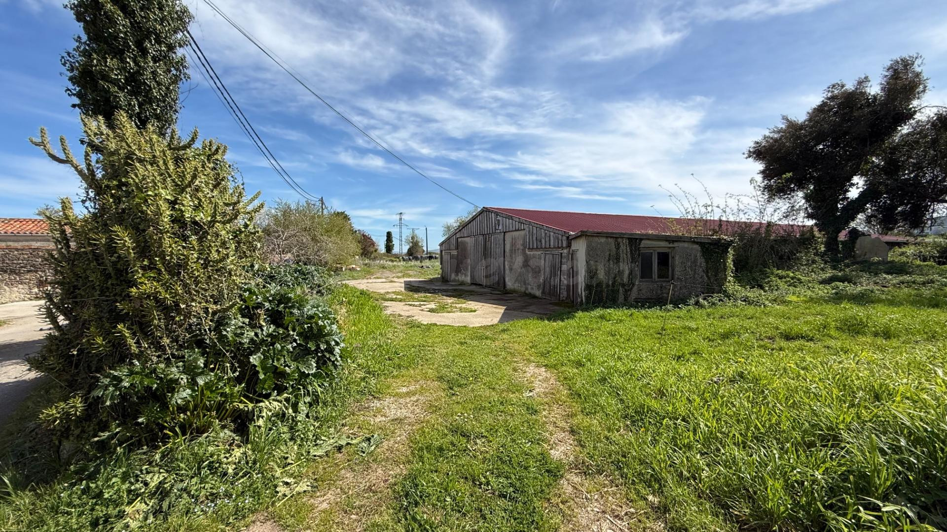 Parcela Única de 2.332m2 entre San Vicente y Comillas - foto 2