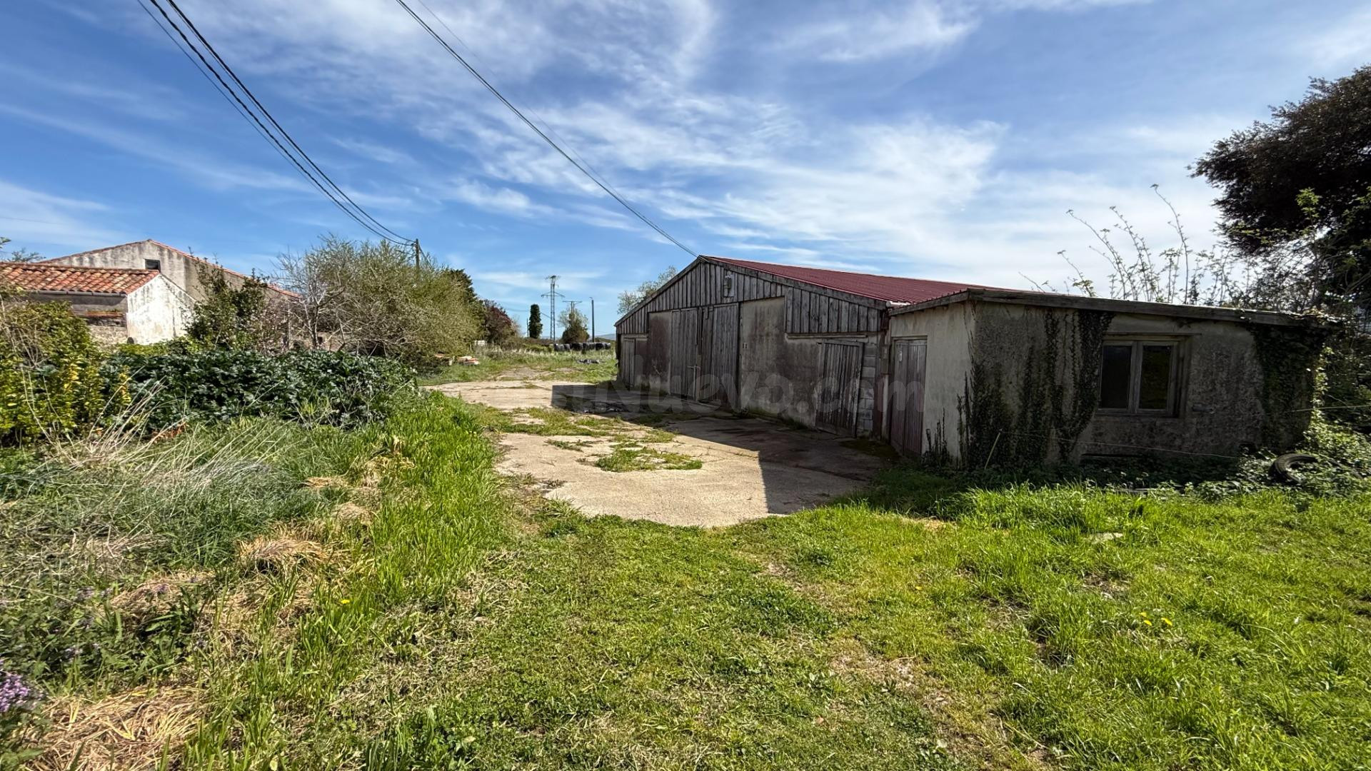 Parcela Única de 2.332m2 entre San Vicente y Comillas - foto 3