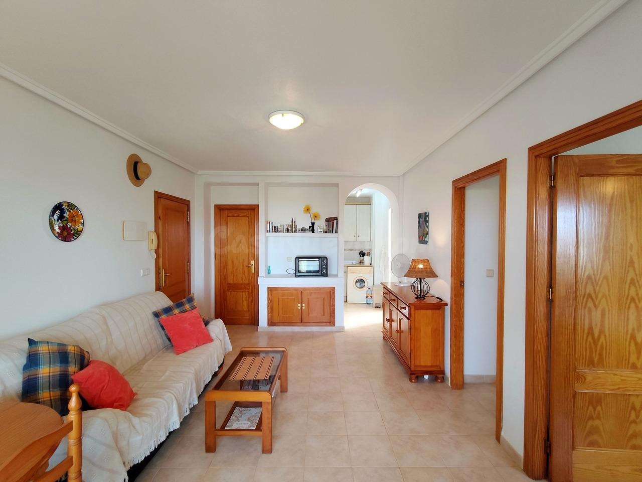 FANTASTICO APARTAMENTO CON PISCINA COMUNITARIA, RODEADO DE T - foto 4