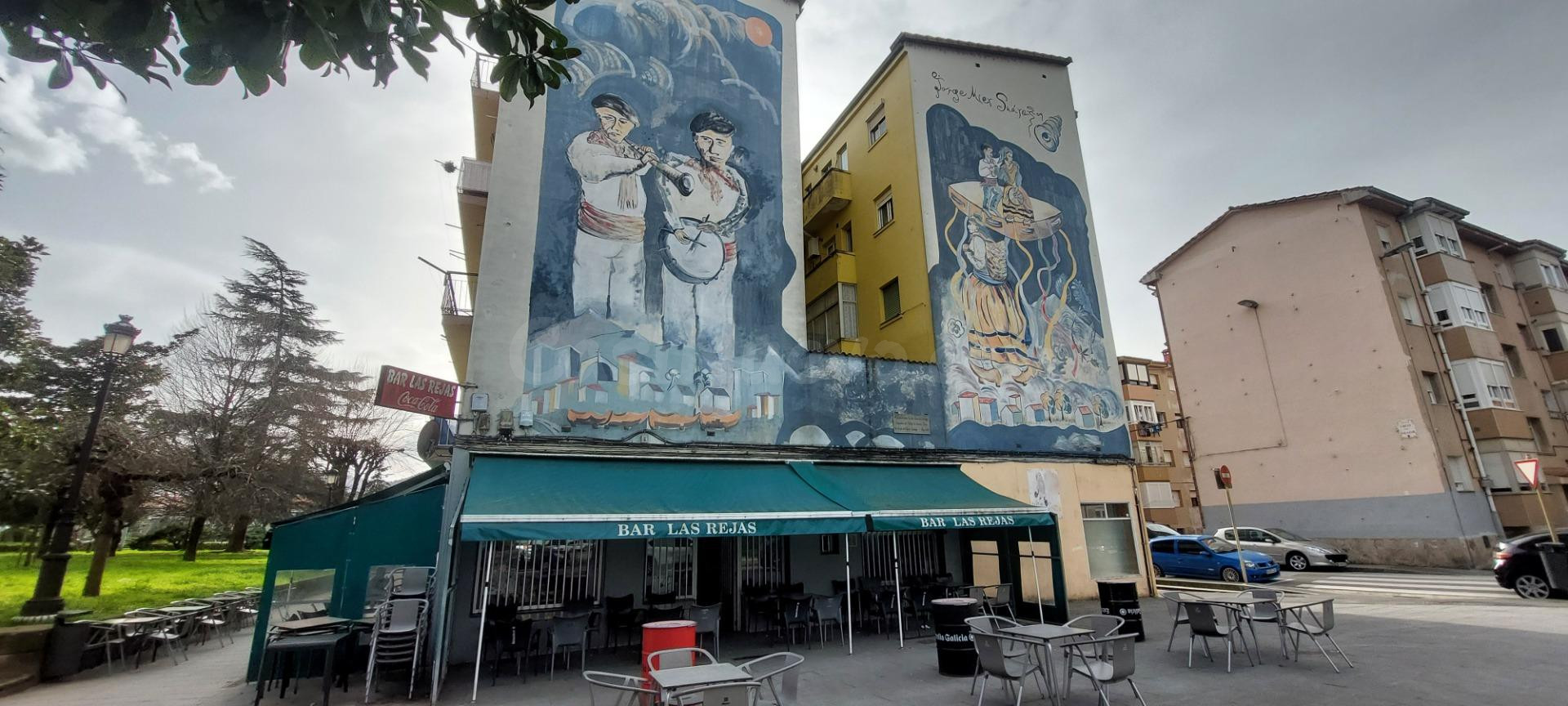 Pisos de 3 dormitorios en Torrelavega - foto 2