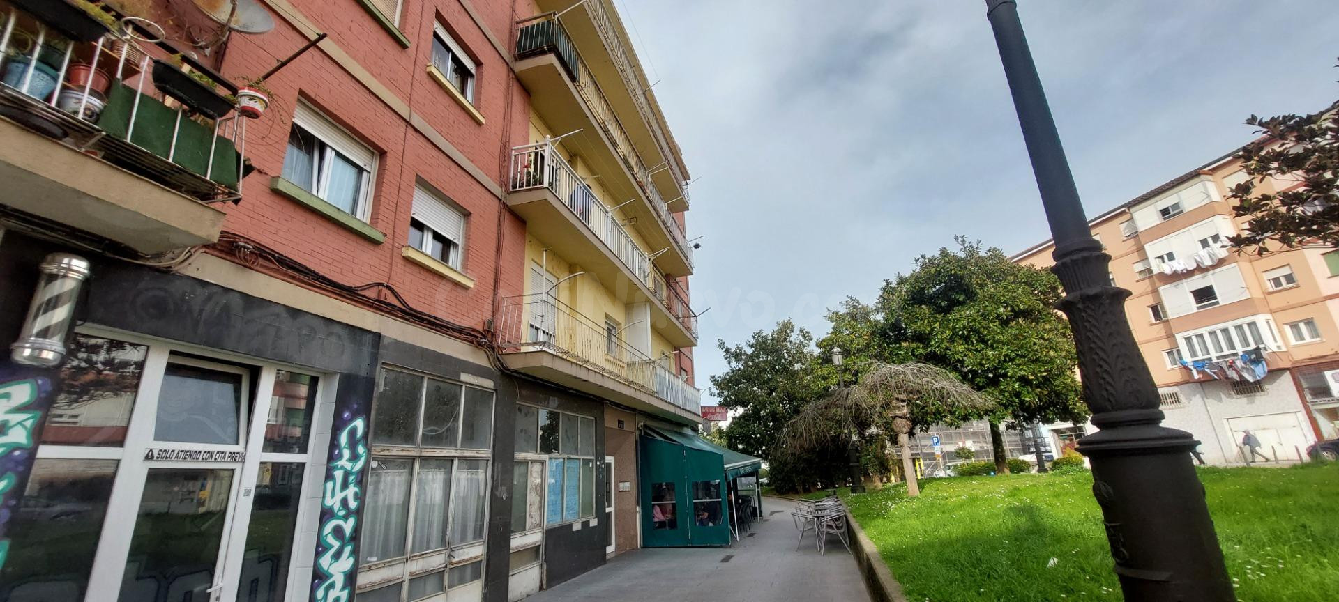 Pisos de 3 dormitorios en Torrelavega - foto 3
