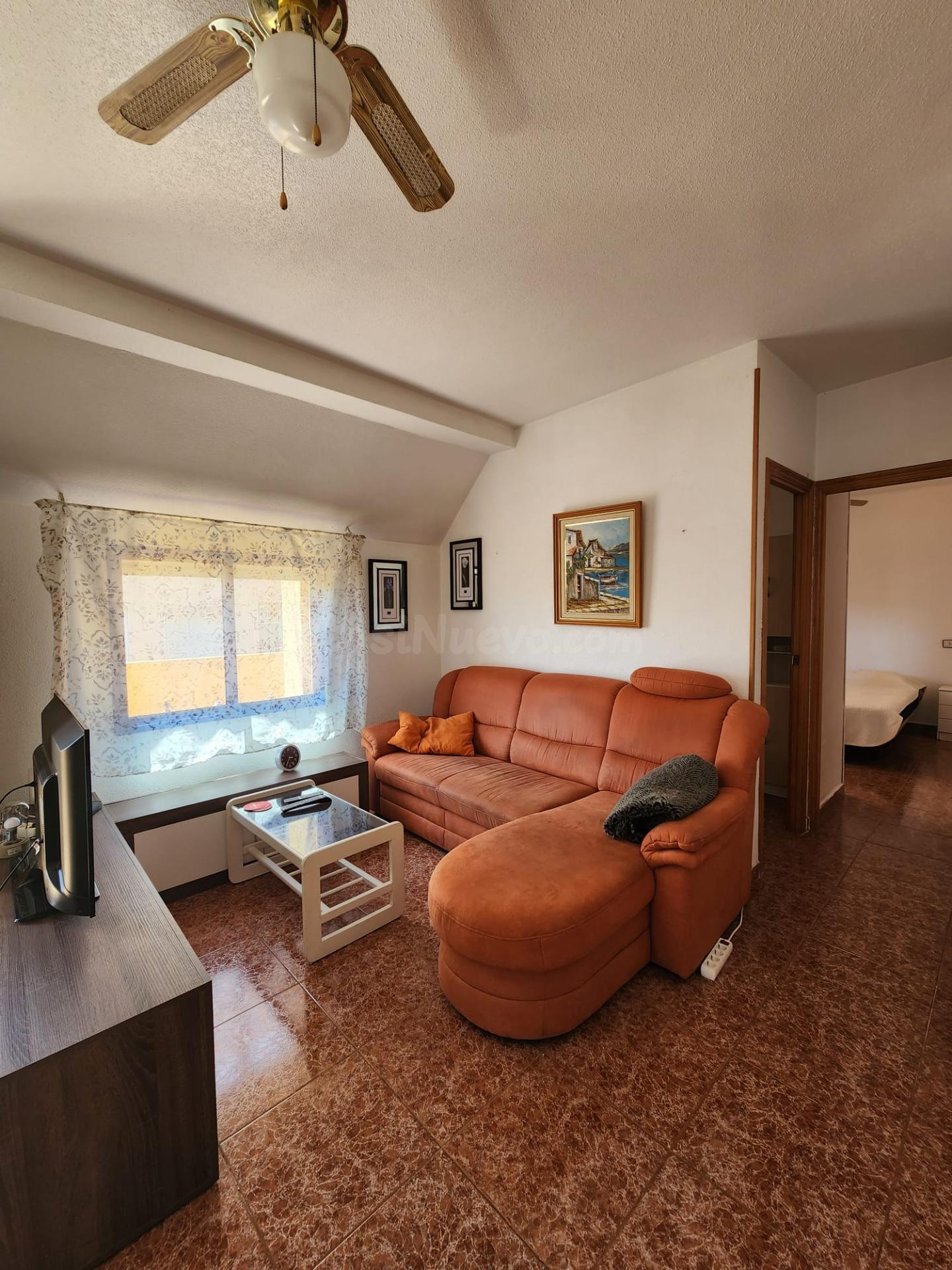 FANTASTICO ATICO CON 2 TERRAZAS, IDEAL PARA VIVIR TODO EL AÑ - foto 2