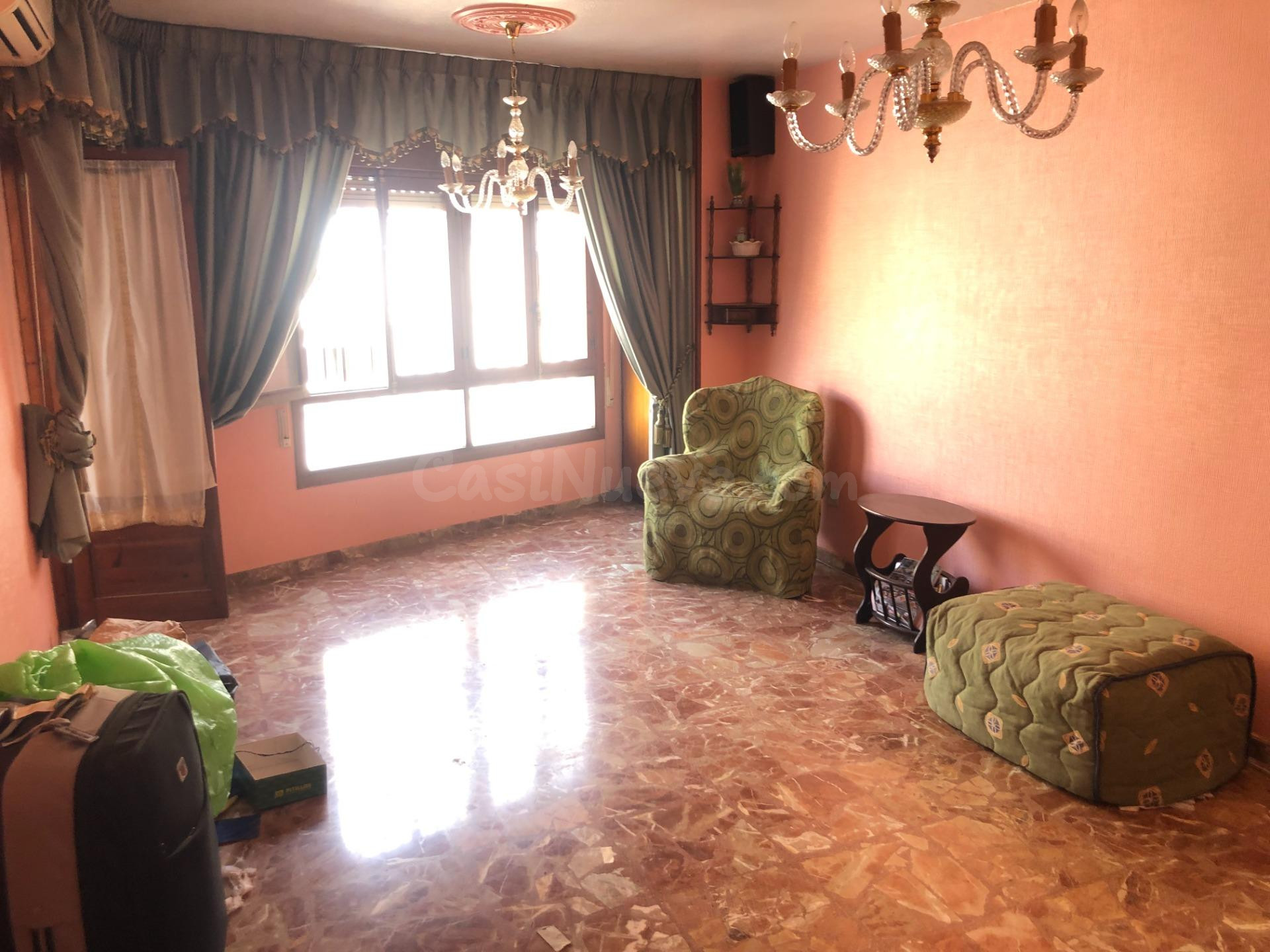 BONITO PISO CENTRICO EN ADRA MUY AMPLIO