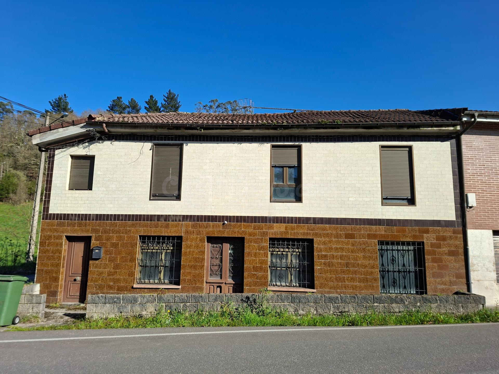 Se vende casa en Lieres, Siero