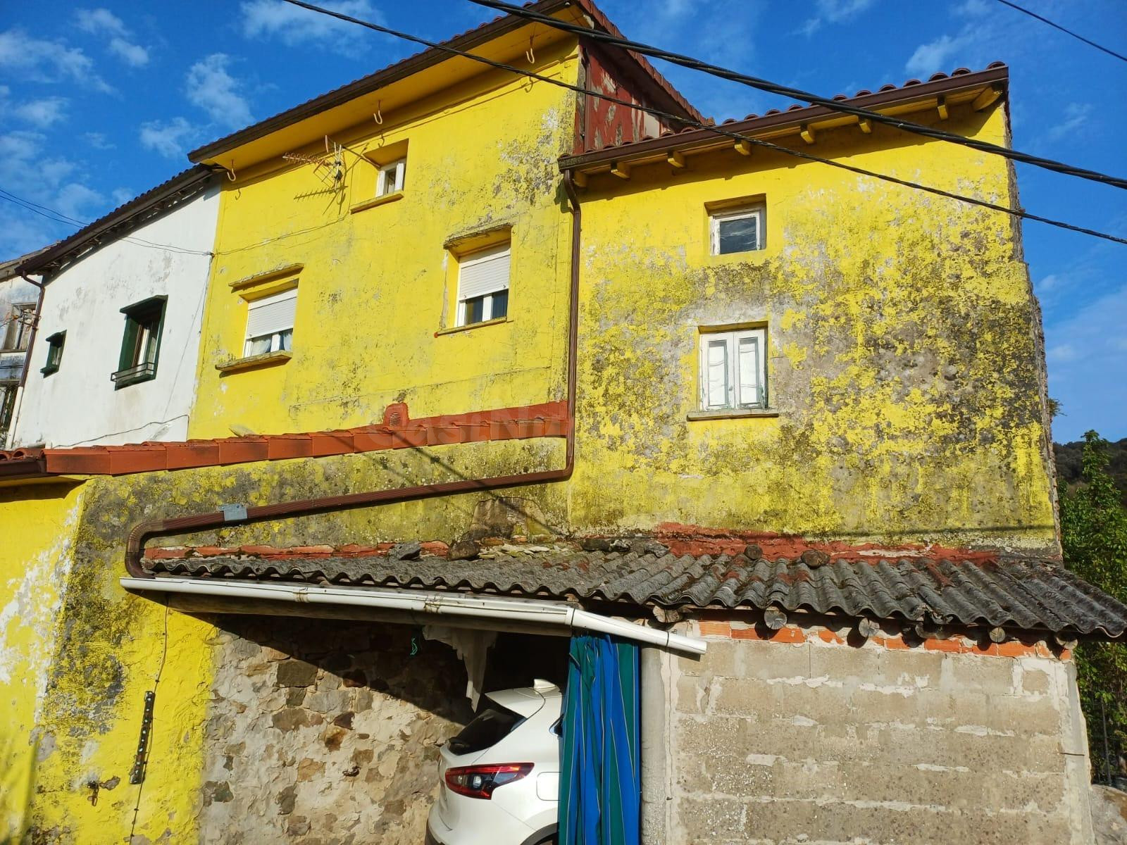 SE VENDE DOS CASAS EN RIVA DE RUESGA (CANTABRIA)14500 - foto 2