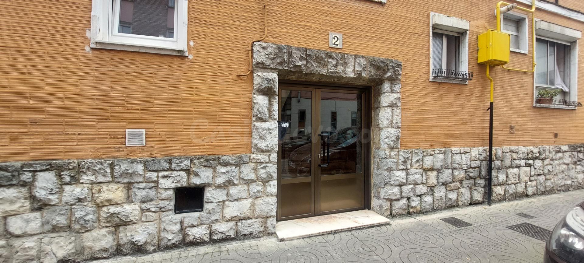 Piso de 3 dormitorios en Torrelavega - foto 5
