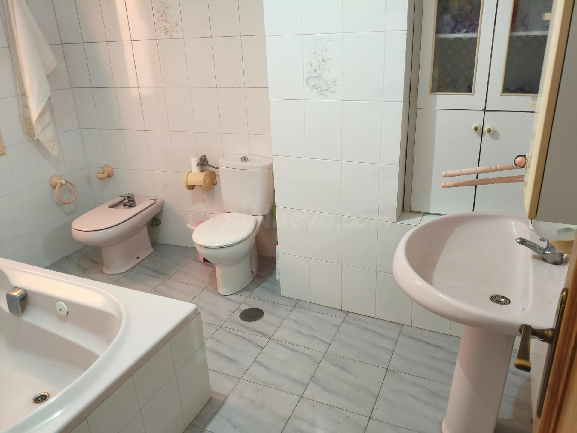 GRAN PISO CÉNTRICO EN VENTA EN ADRA - foto 4