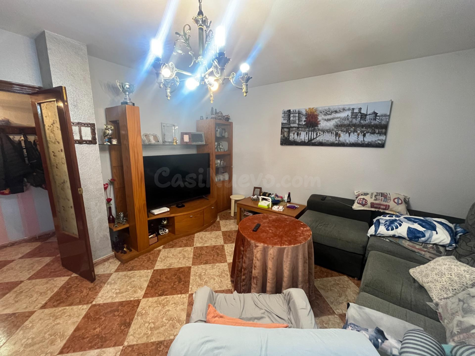 BONITO PISO CENTRICO A LA VENTA EN ADRA
