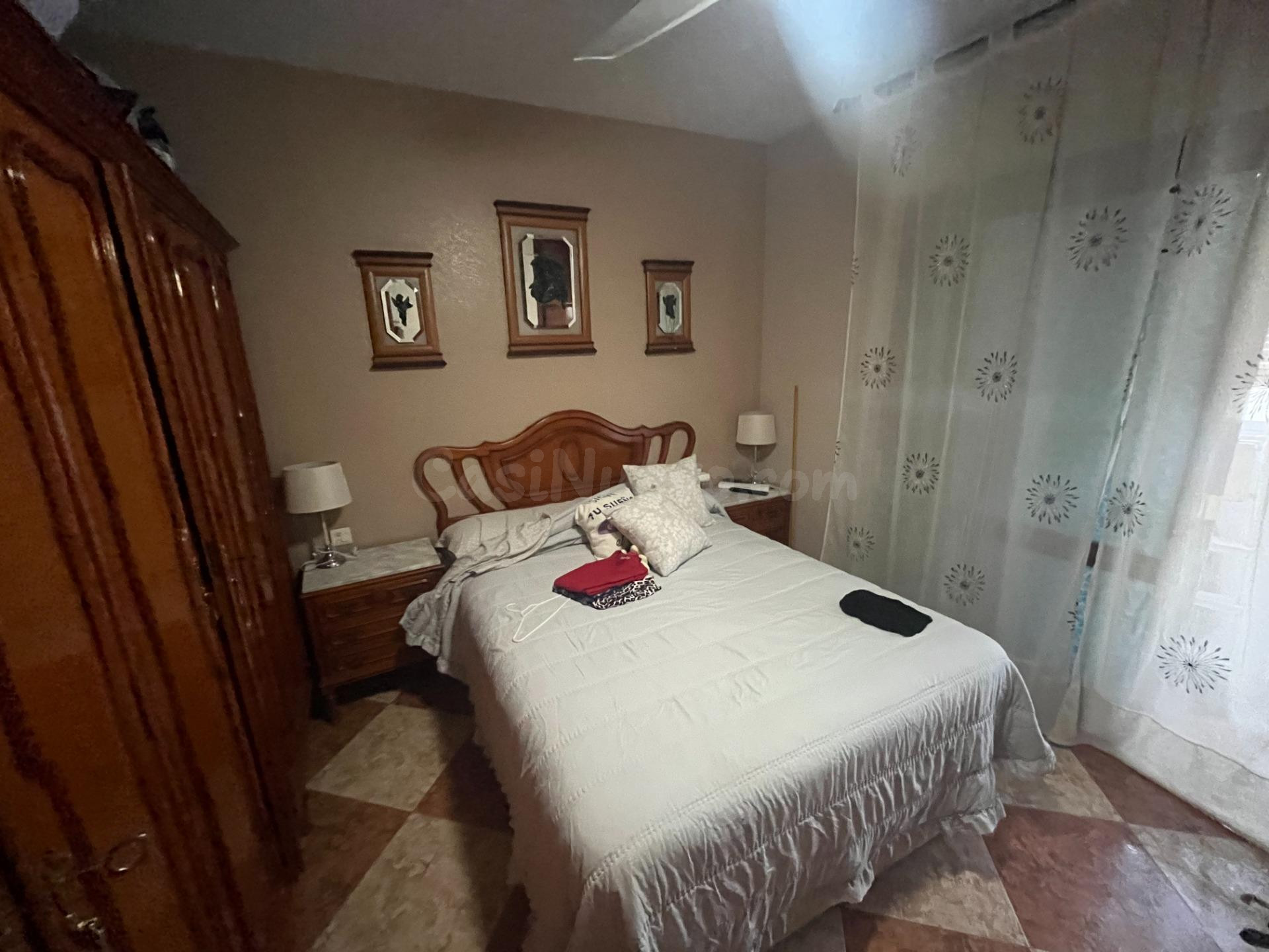 BONITO PISO CENTRICO A LA VENTA EN ADRA - foto 3