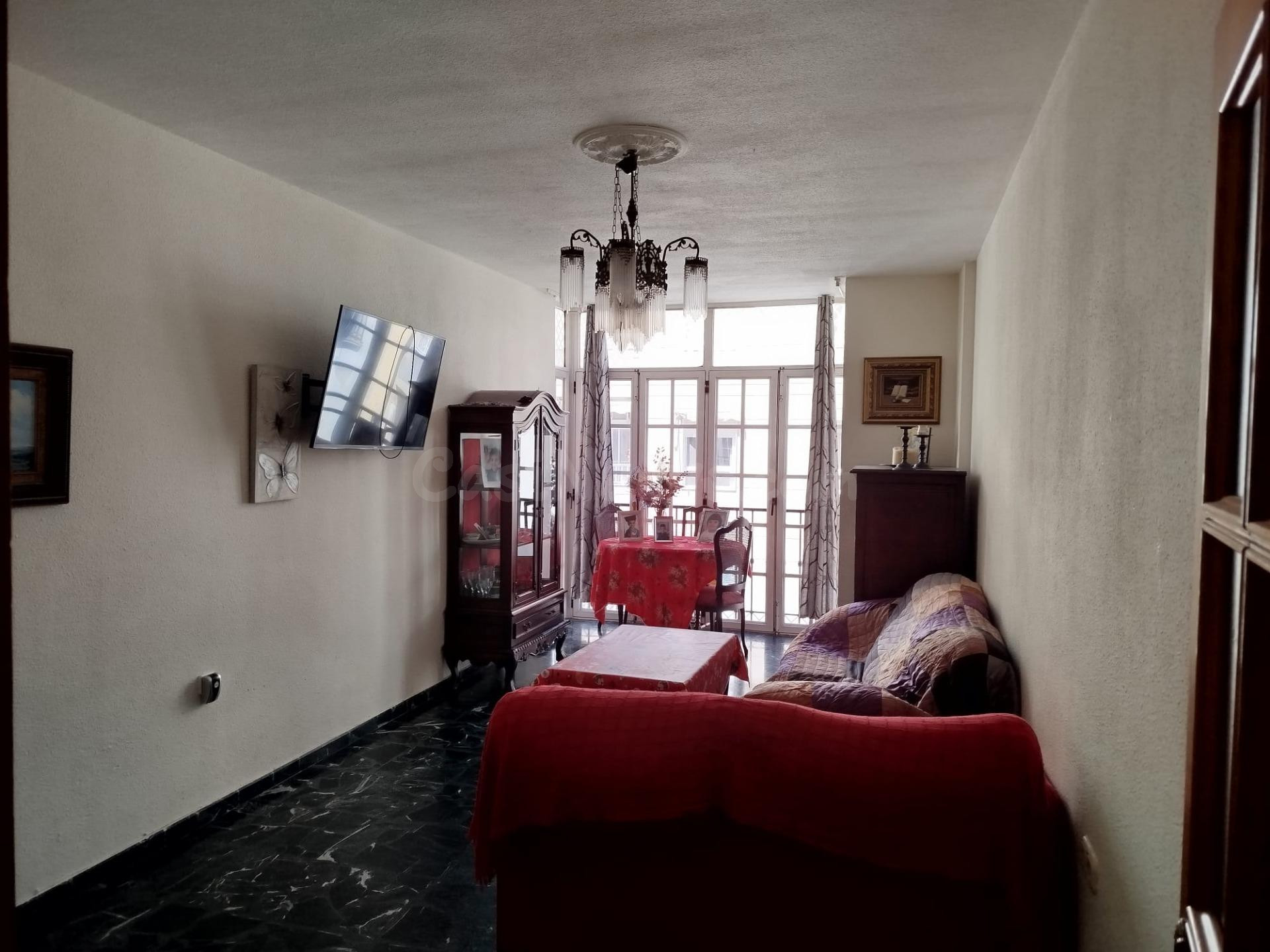 GRAN PISO CÉNTRICO EN ADRA