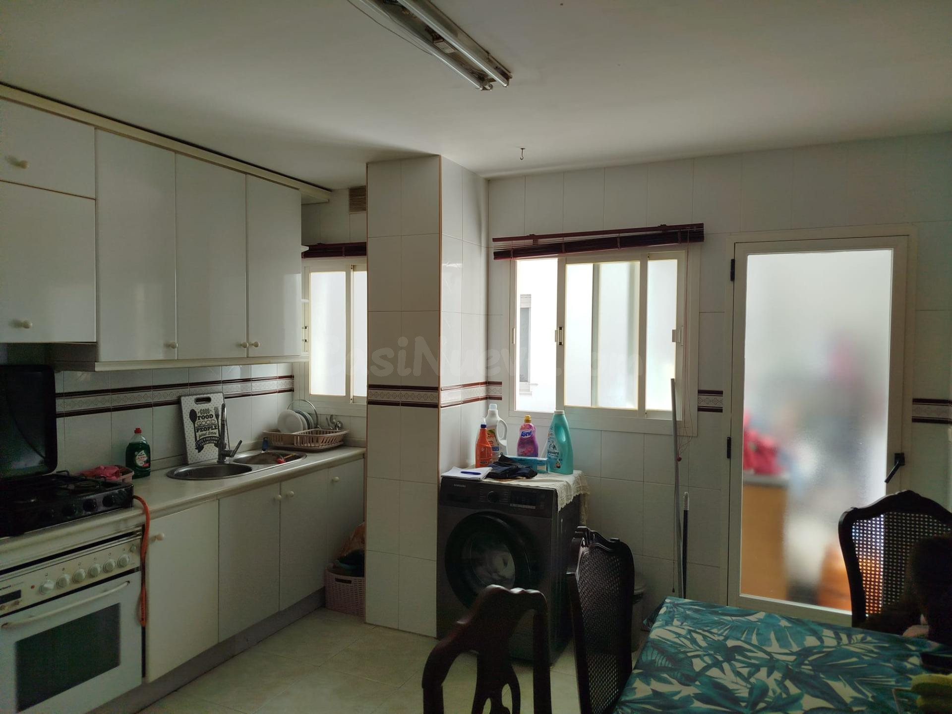 GRAN PISO CÉNTRICO EN ADRA - foto 3