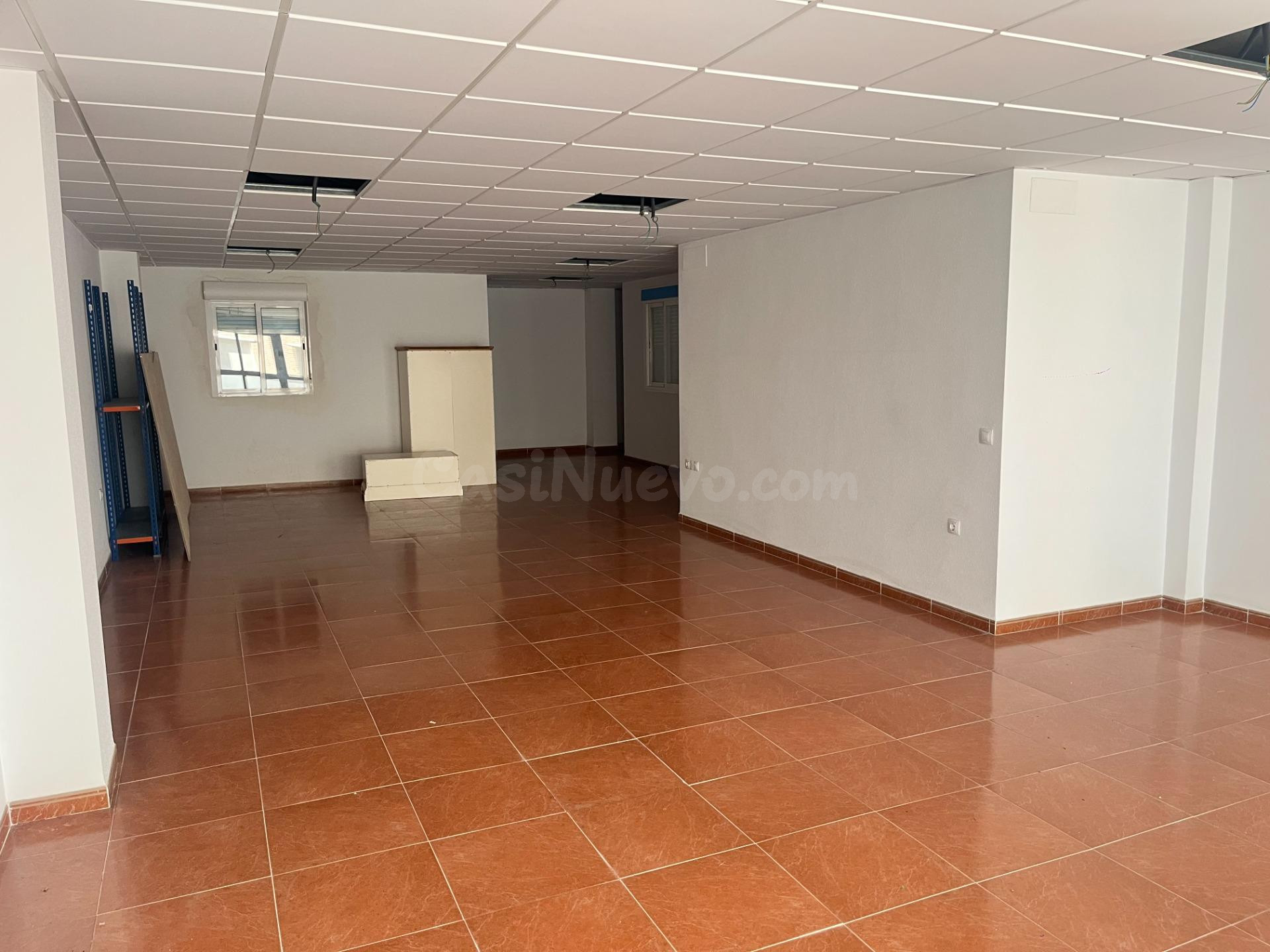 OFICINA EN VENTA EN EL EJIDO - foto 3