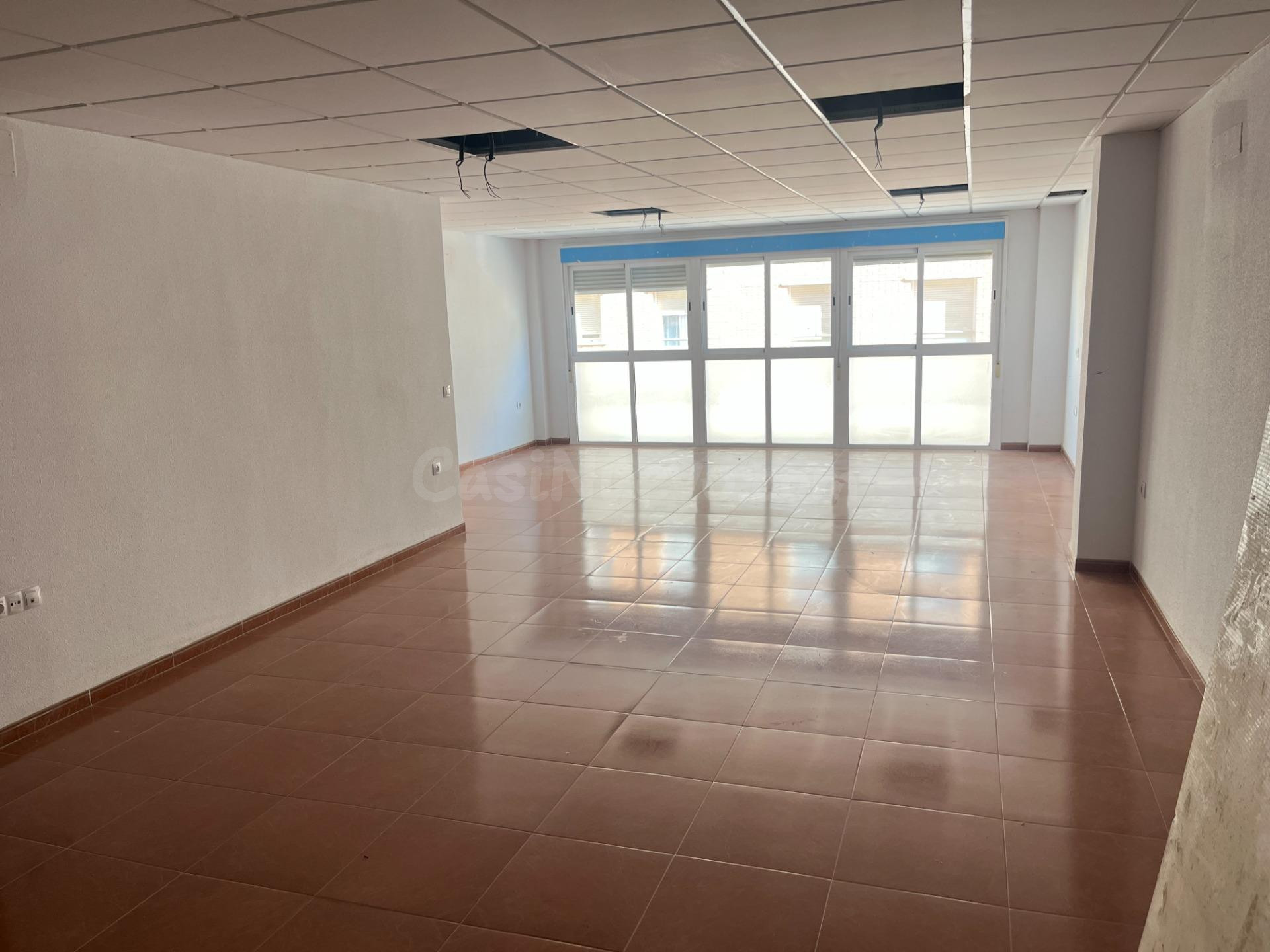 OFICINA EN VENTA EN EL EJIDO - foto 4