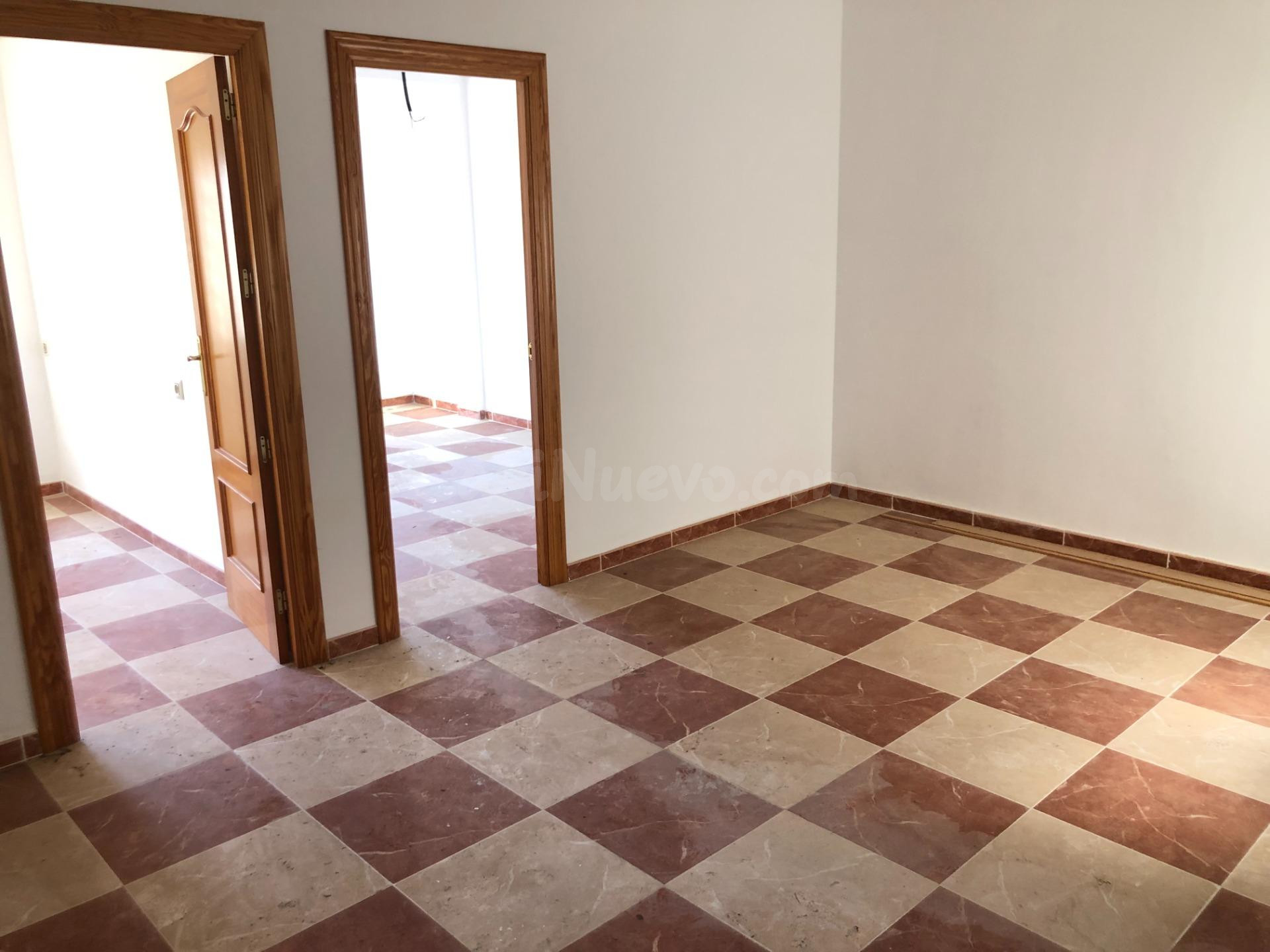 BONITO PISO MUY AMPLIO Y ECONOMICO