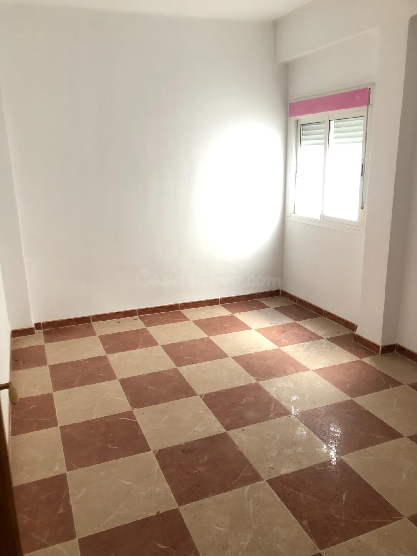 BONITO PISO MUY AMPLIO Y ECONOMICO - foto 2