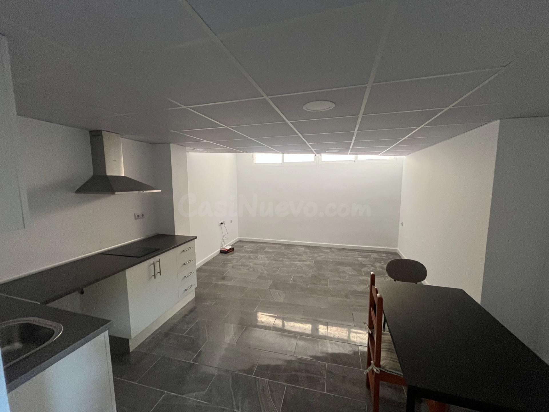 LOCAL EN ALQUILER EN ALMERIA CENTRO - foto 4