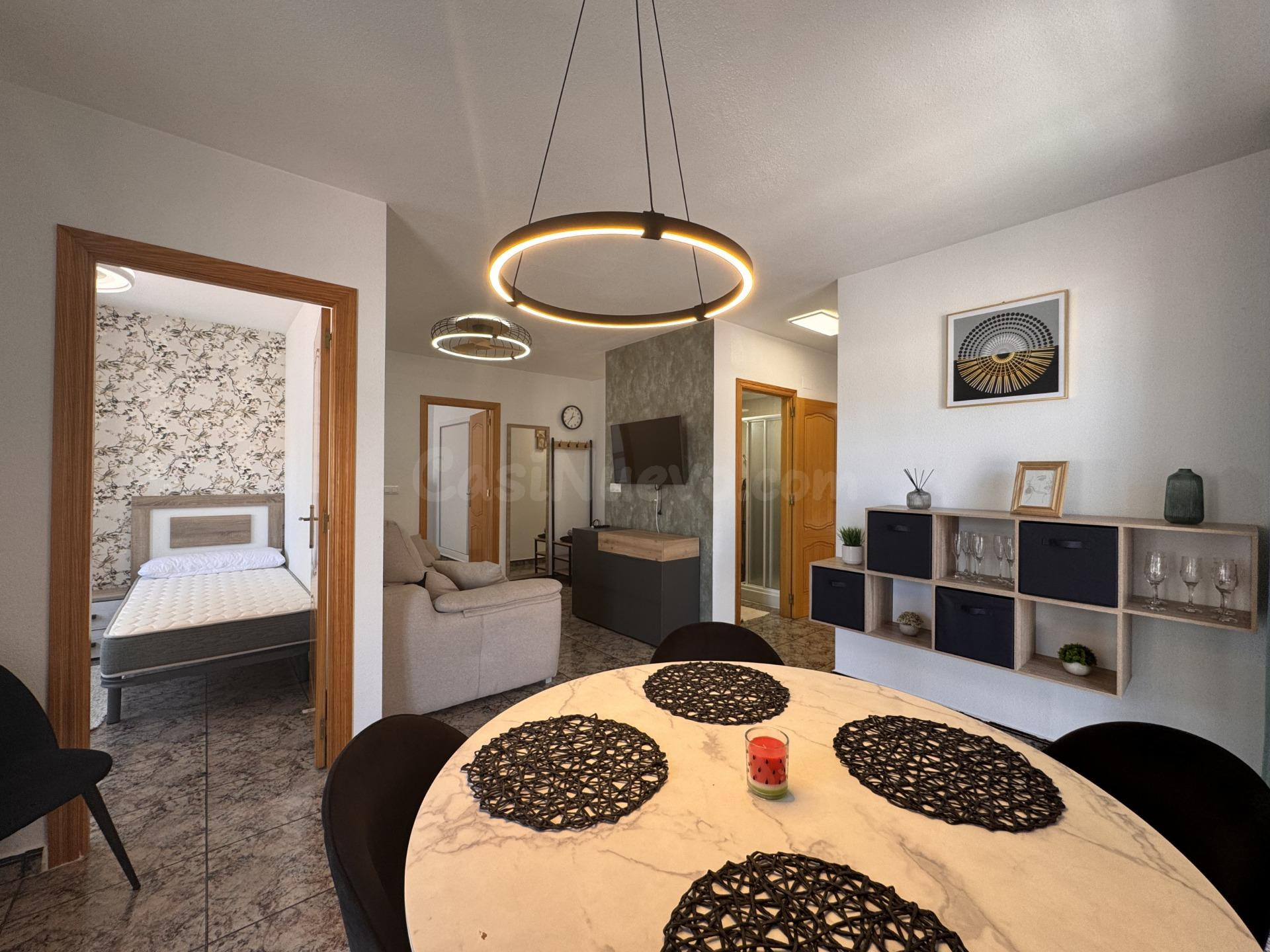 FANTASTICO APARTAMENTO TOTALMENTE REFORMADO Y CON PISCINA CO - foto 3