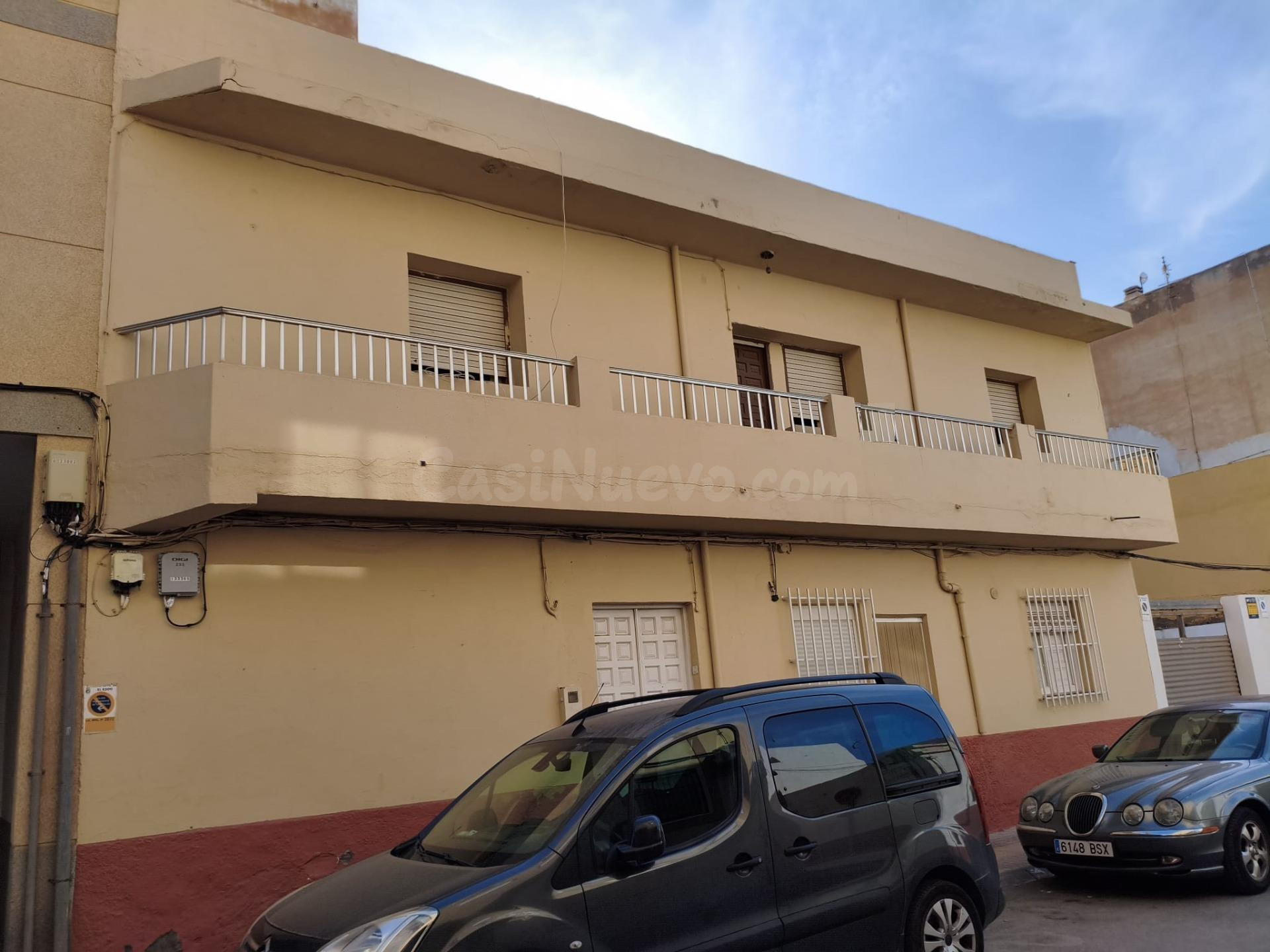 GRAN CASA DE DOS PLANTAS EN BALERMA