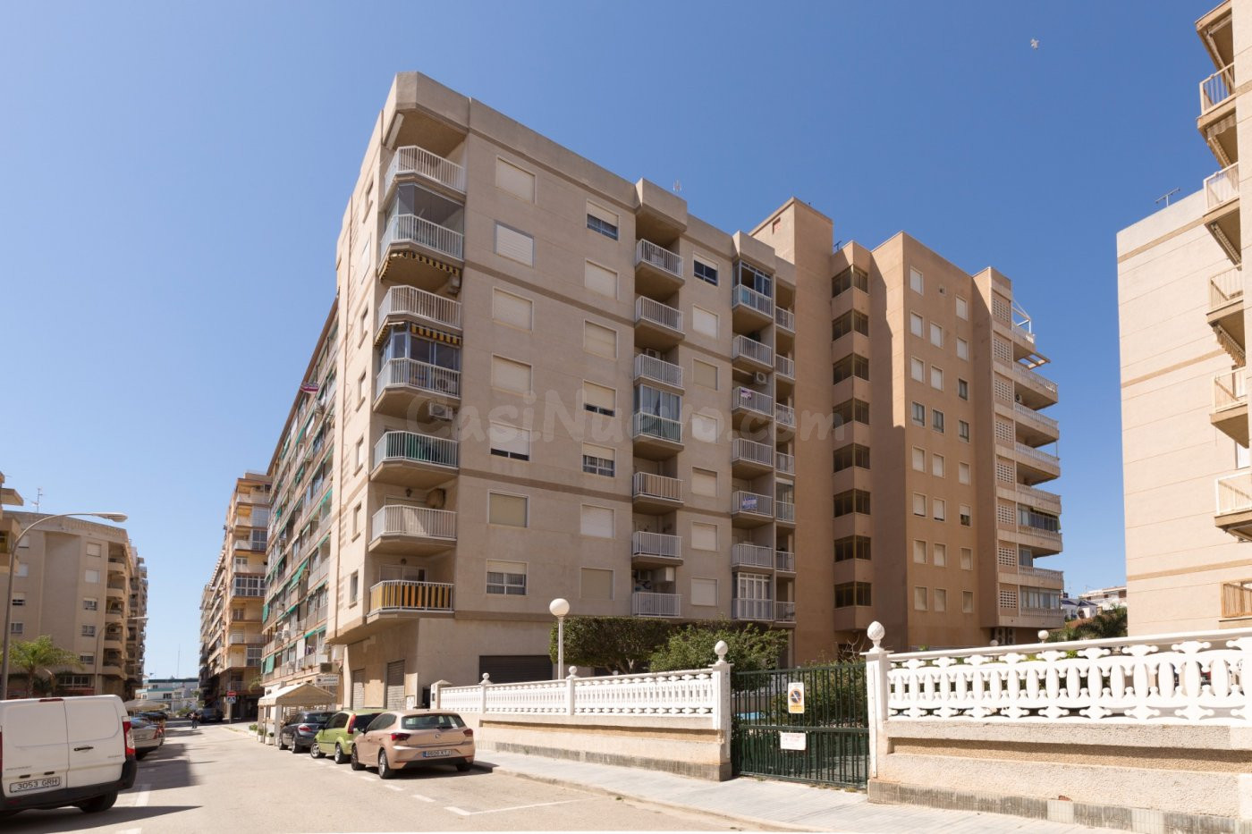 ALQUILER PARA TODO EL AÑO, COQUETO APARTAMENTO JUNTO AL CLUB