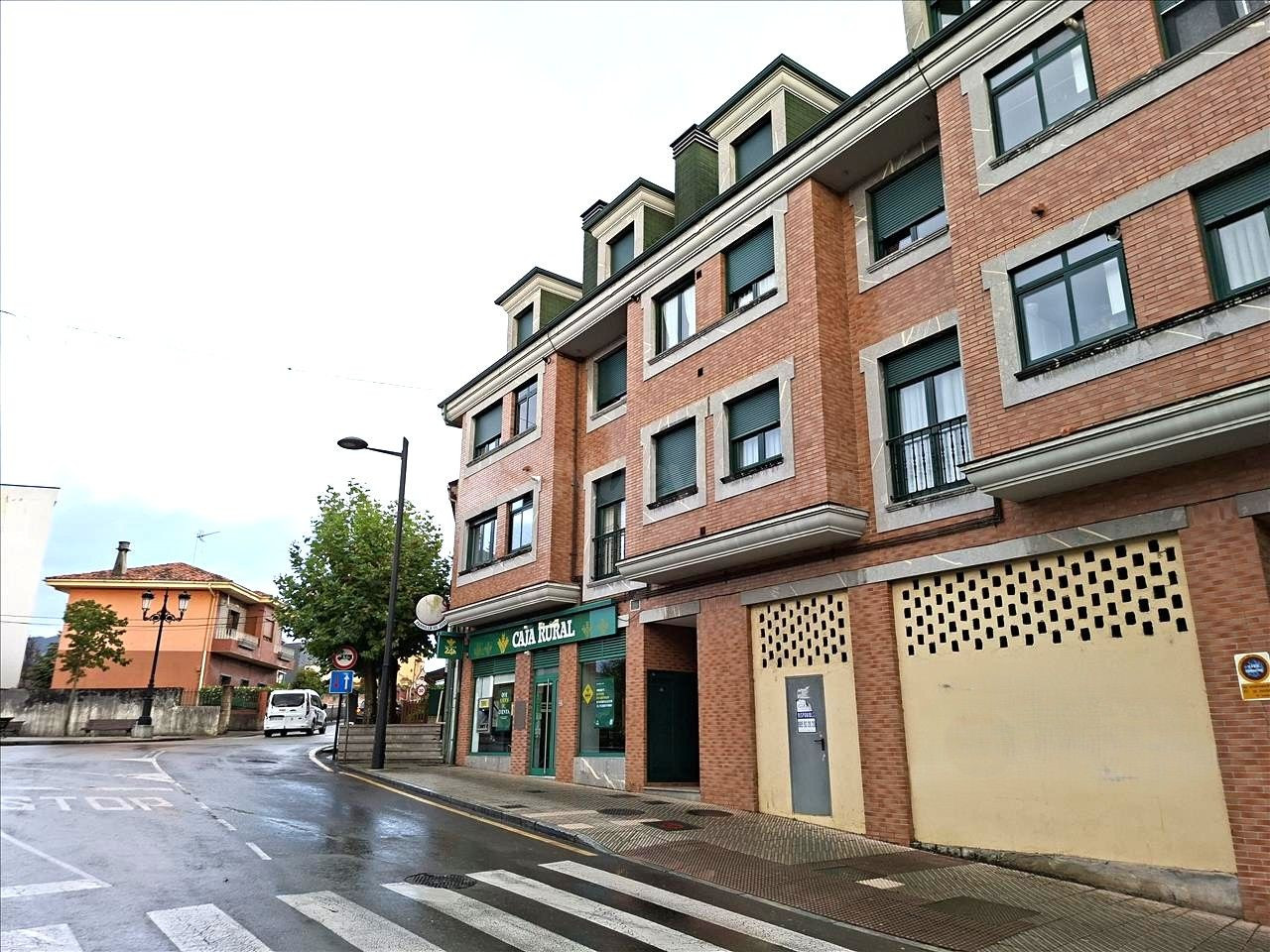 Almacén 8m² en venta - San Claudio-Trubia-Las Caldas - foto 3