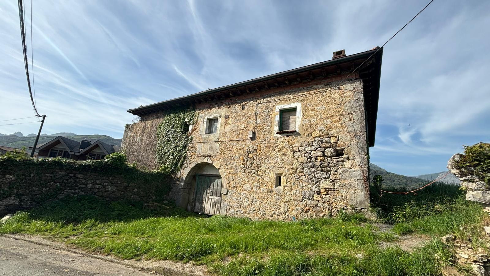 SE VENDE CASA DE PIEDRA Y PARCELA EN OGARRIO DE RUESGA (CANT - foto 5
