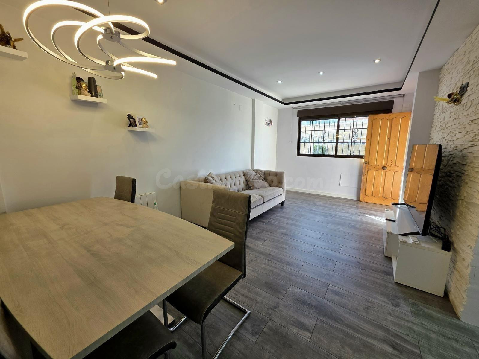 FANTASTICOS ADOSADO CON PISCINA PROPIA Y COMUNITARIA, IDEAL  - foto 4