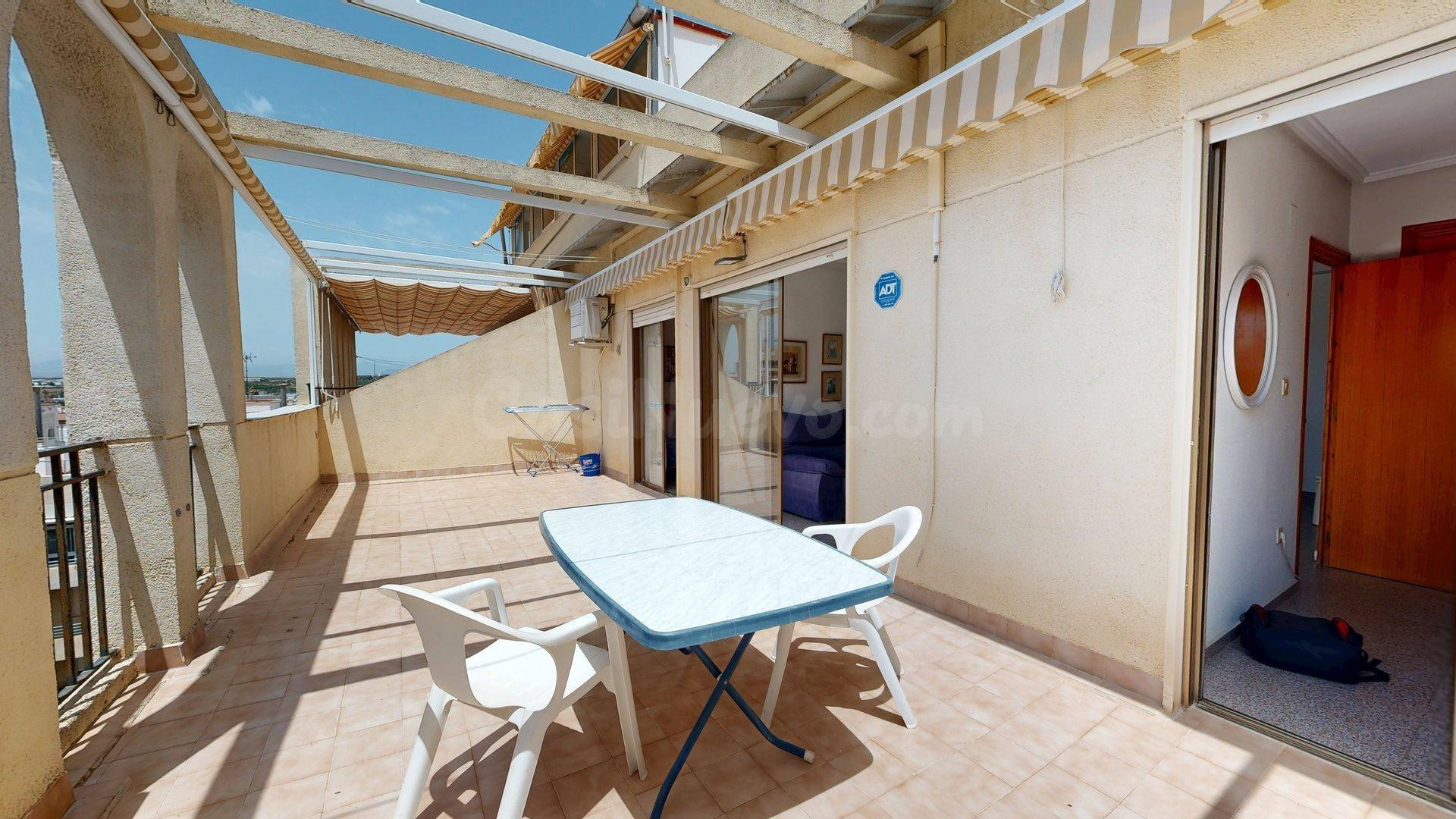 Ático exclusivo con vistas al mar junto al Club Náutico de S - foto 4