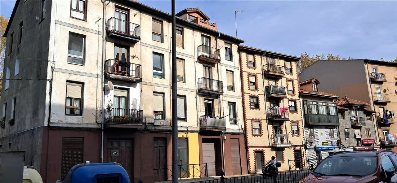 Inmueble sin posesion, Campogiro