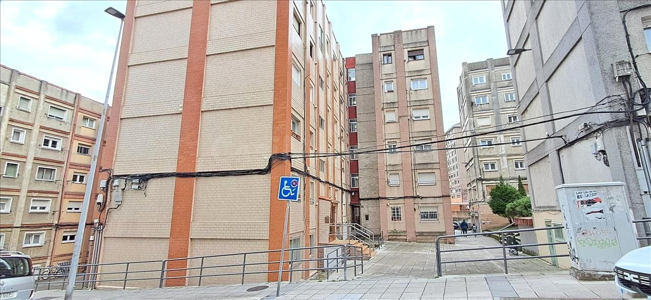 Apartamento calle universidad - foto 2