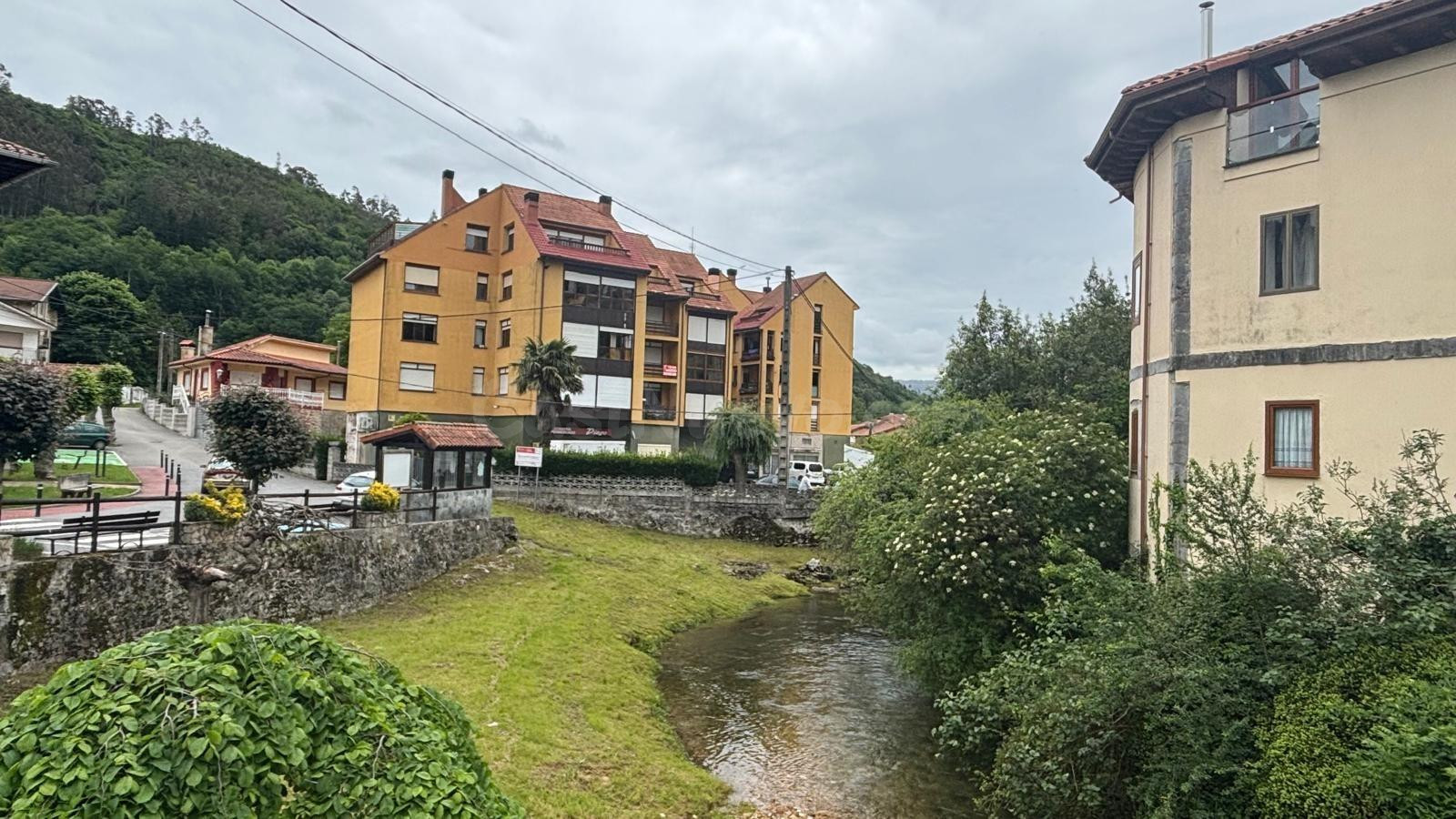 SE VENDE PISO EN EL CENTRO DE ARREDONDO (CANTABRIA) - foto 2