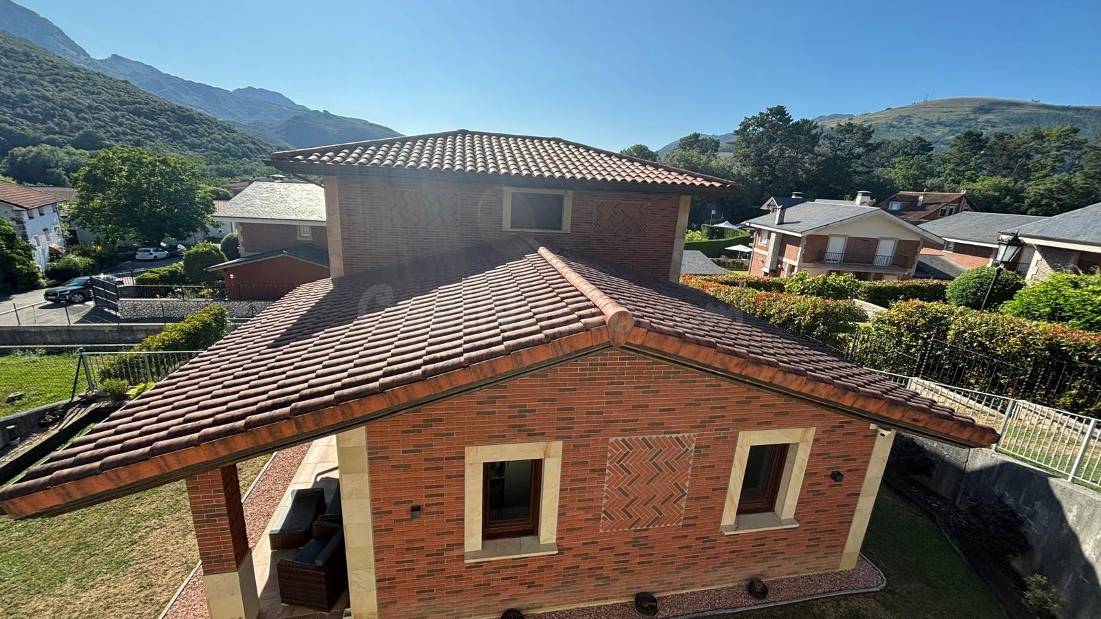 ESPECTACULAR CHALET INDEPENDIENTE EN RAMALES DE LA VICTORIA  - foto 3