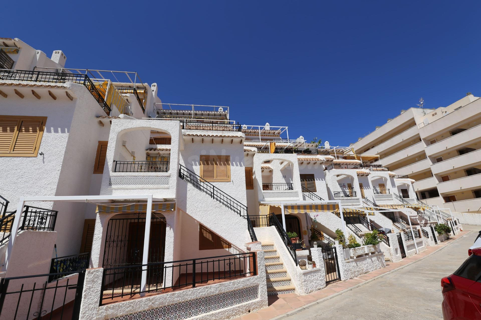 APARTAMENTO CON AMPLIA TERRAZA Y VISTAS AL MAR !!! - foto 3