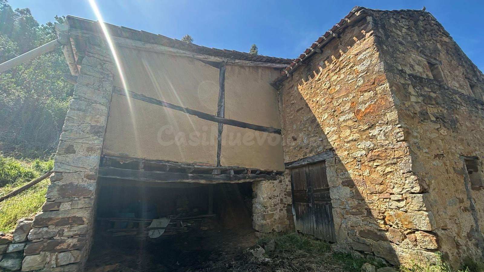 CASA DE PIEDRA Y FINCA RUSTICA EN RASINES (CANTABRIA) - foto 3